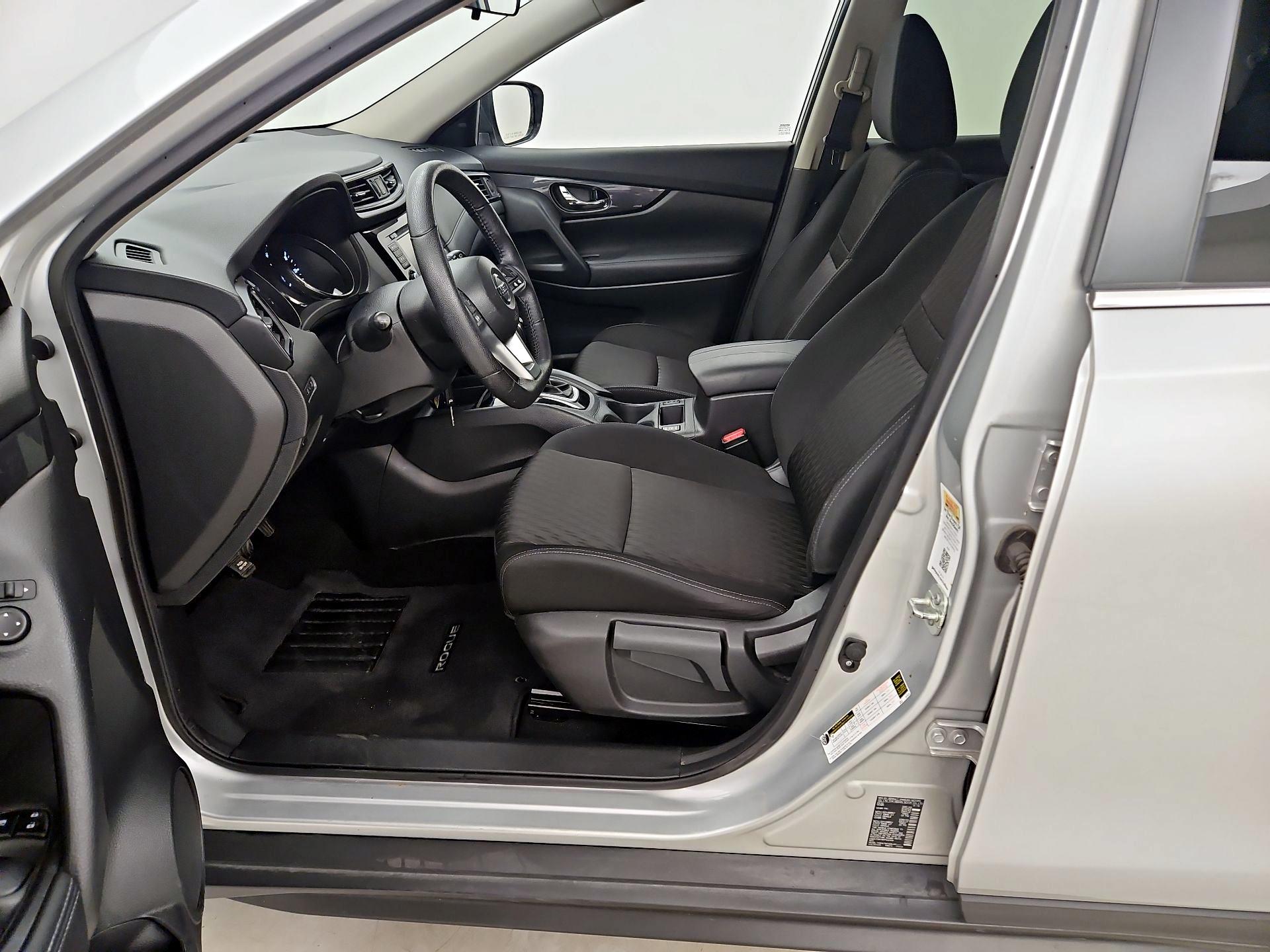 Thumbnail: 2019 Nissan Rogue - 11