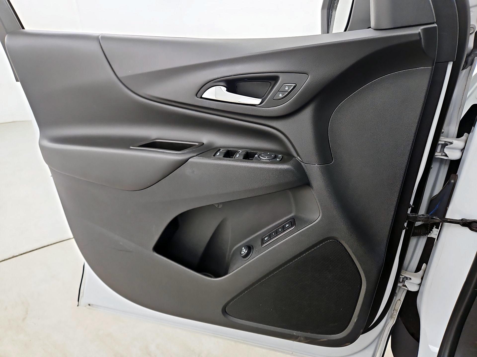 Thumbnail: 2021 Chevrolet Equinox - 12