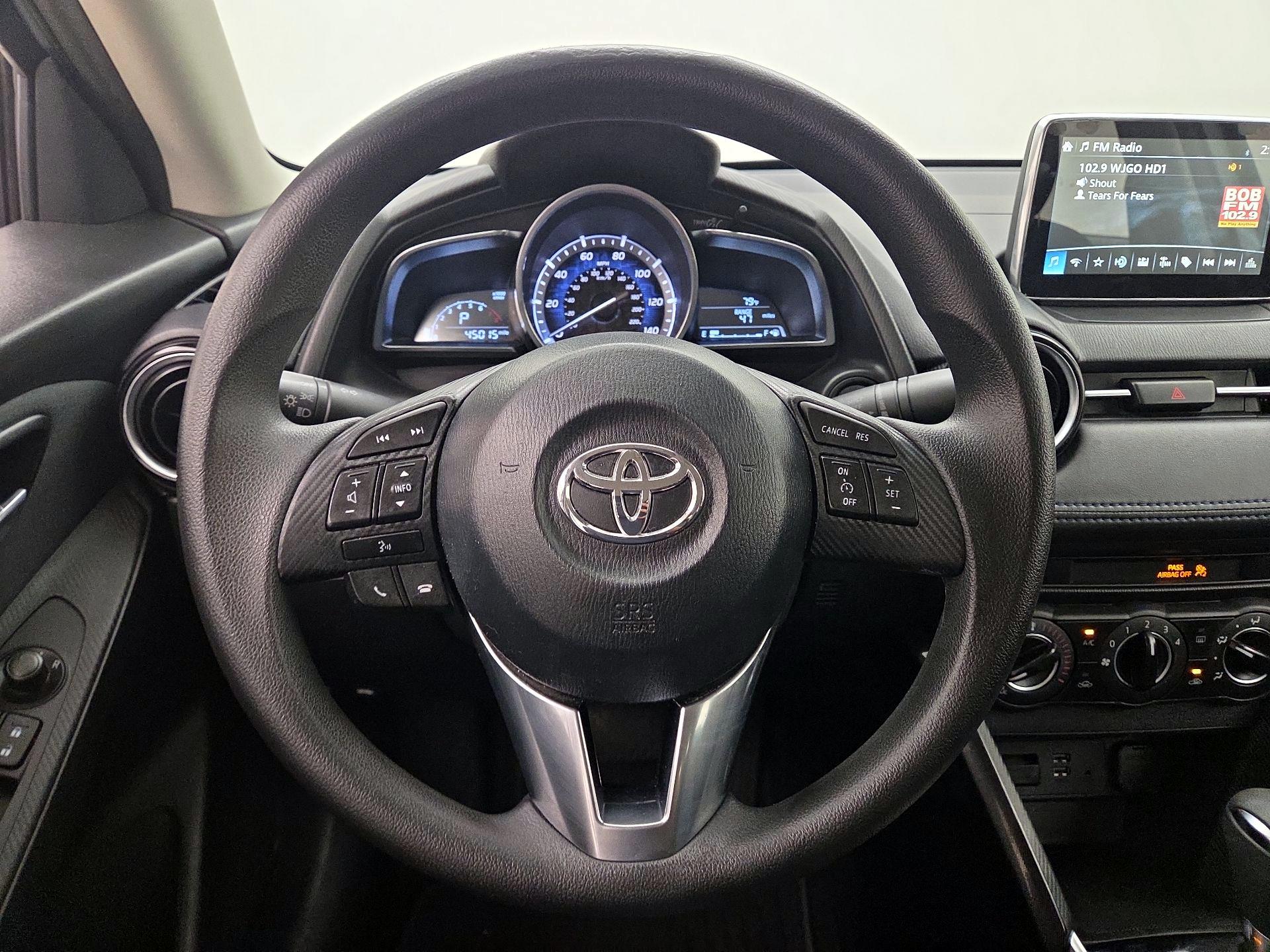 Thumbnail: 2017 Toyota Yaris iA - 10
