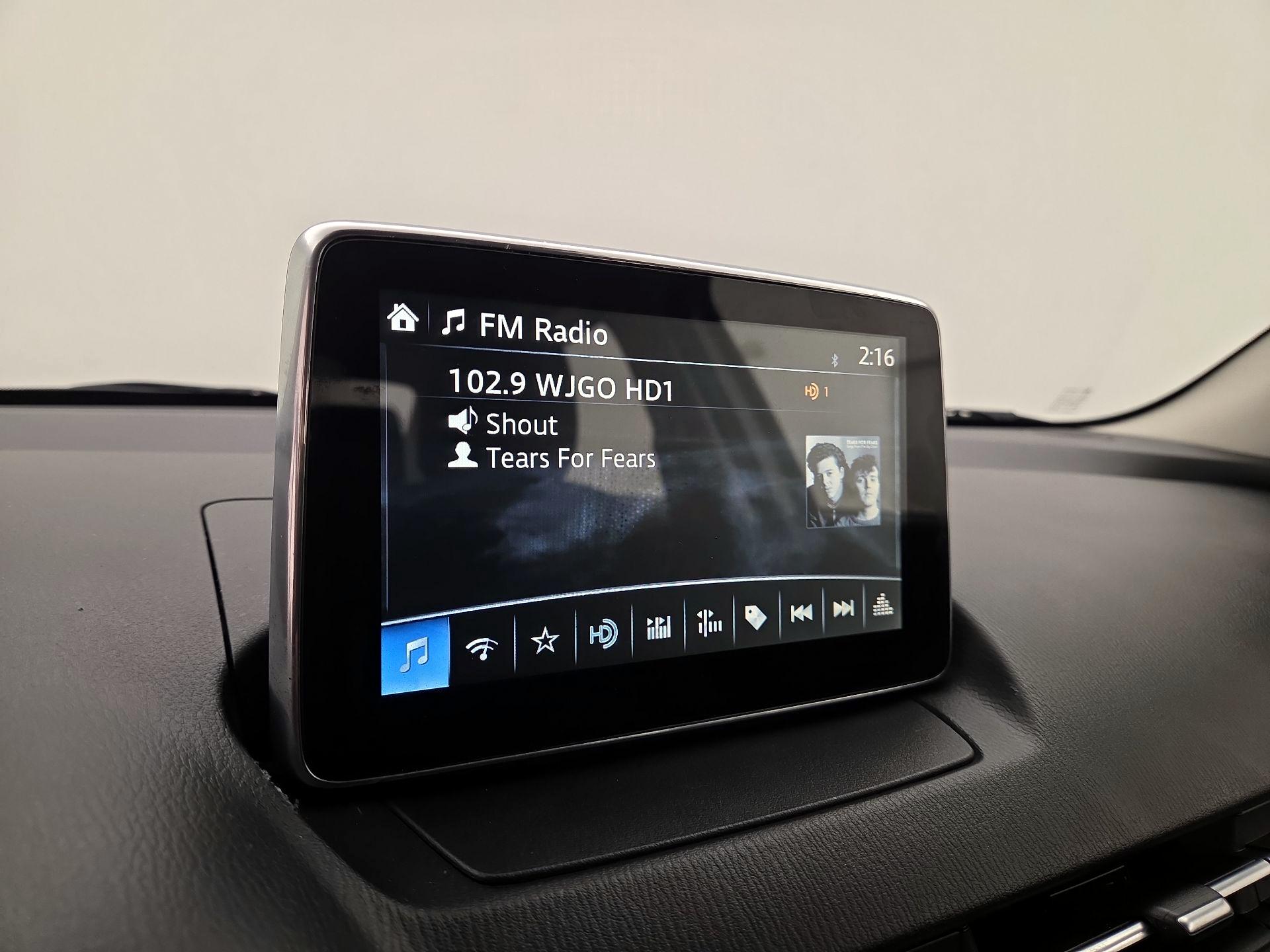 Thumbnail: 2017 Toyota Yaris iA - 15