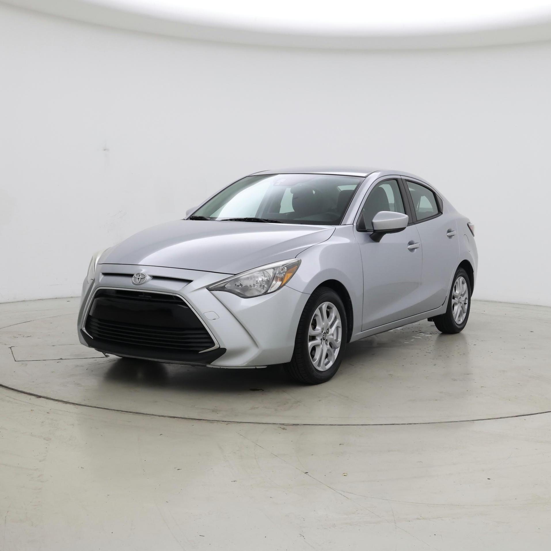 Thumbnail: 2017 Toyota Yaris iA - 4