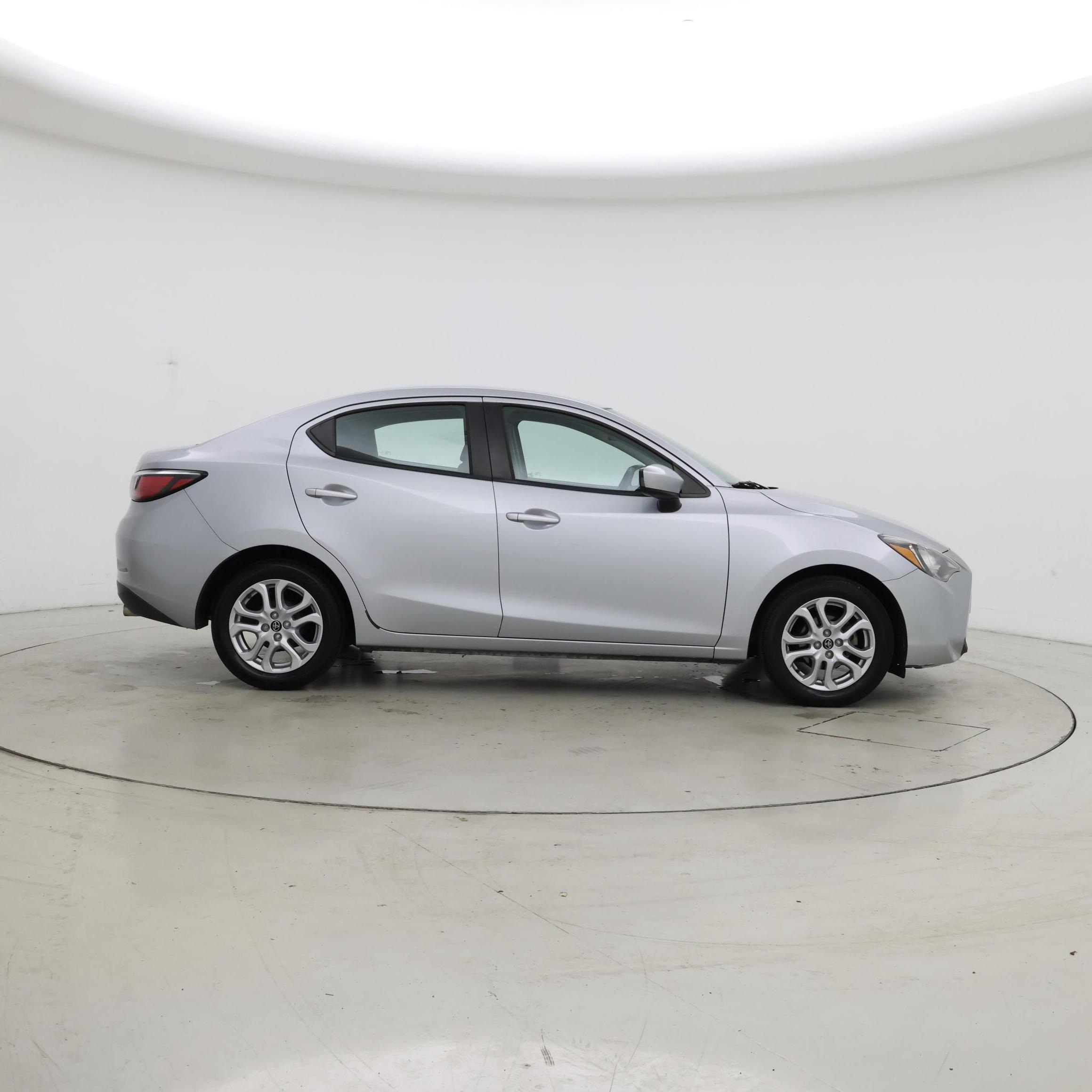 Thumbnail: 2017 Toyota Yaris iA - 7