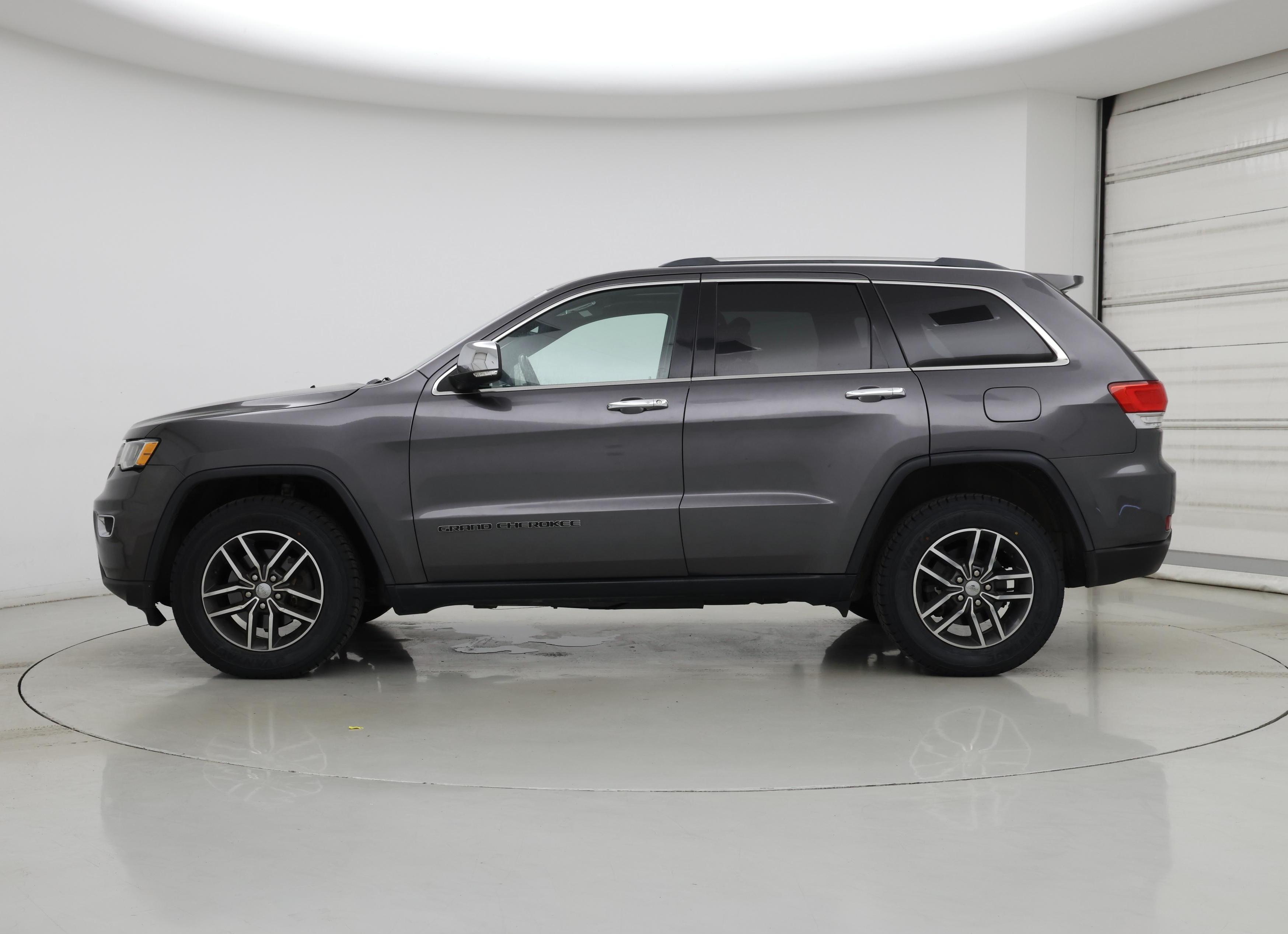 Thumbnail: 2018 Jeep Grand Cherokee - 3