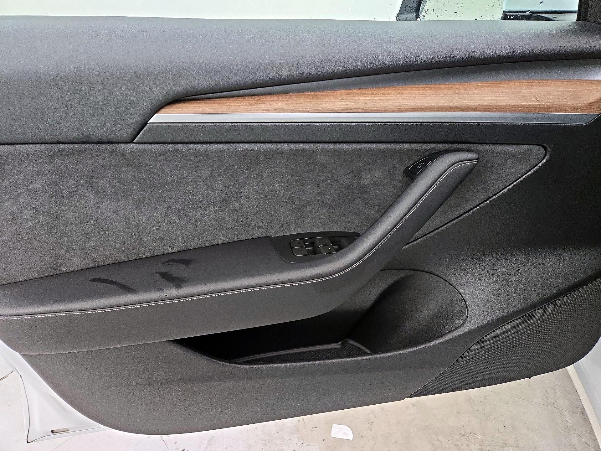 Thumbnail: 2023 Tesla Model 3 - 12