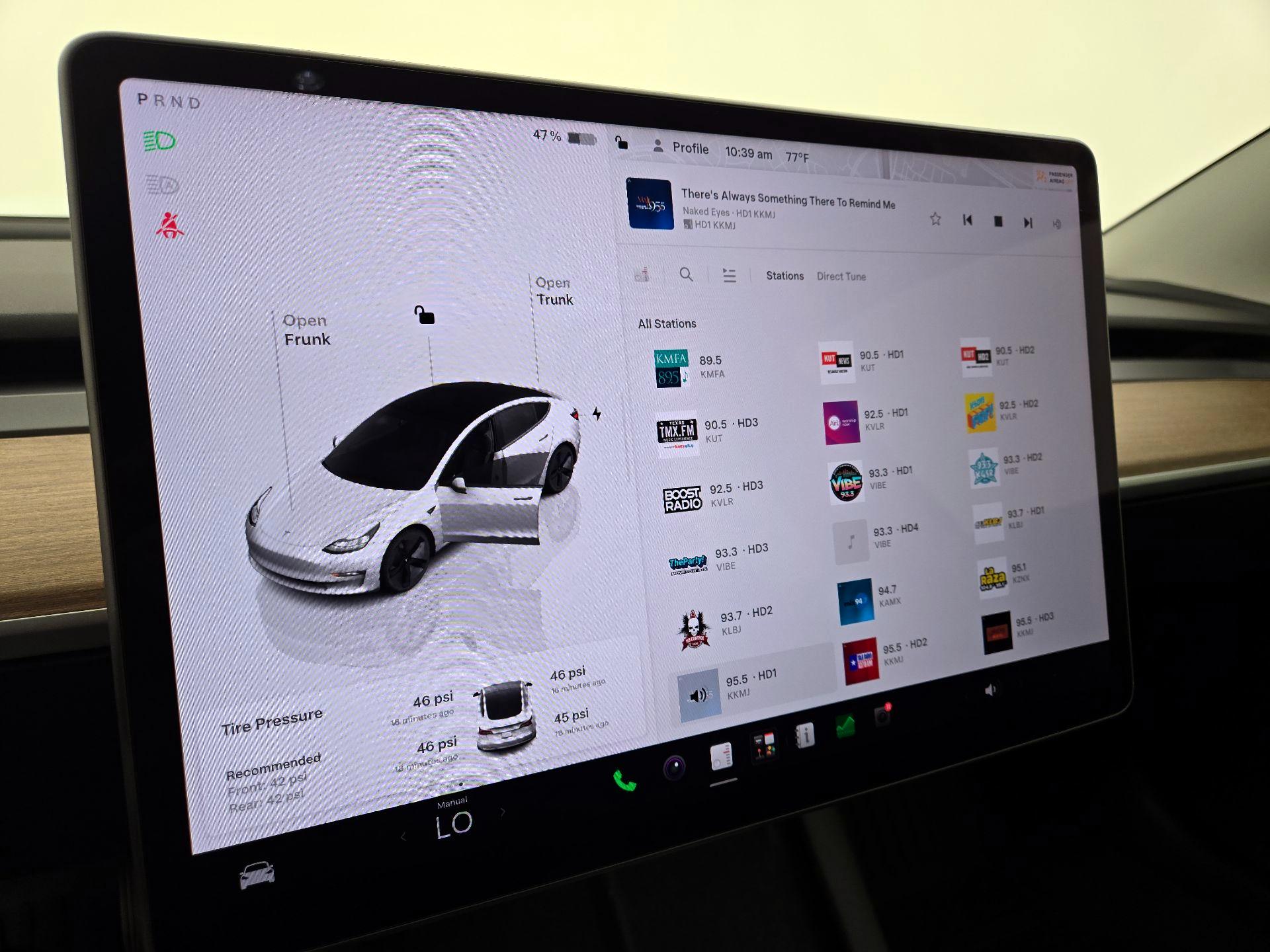 Thumbnail: 2023 Tesla Model 3 - 15