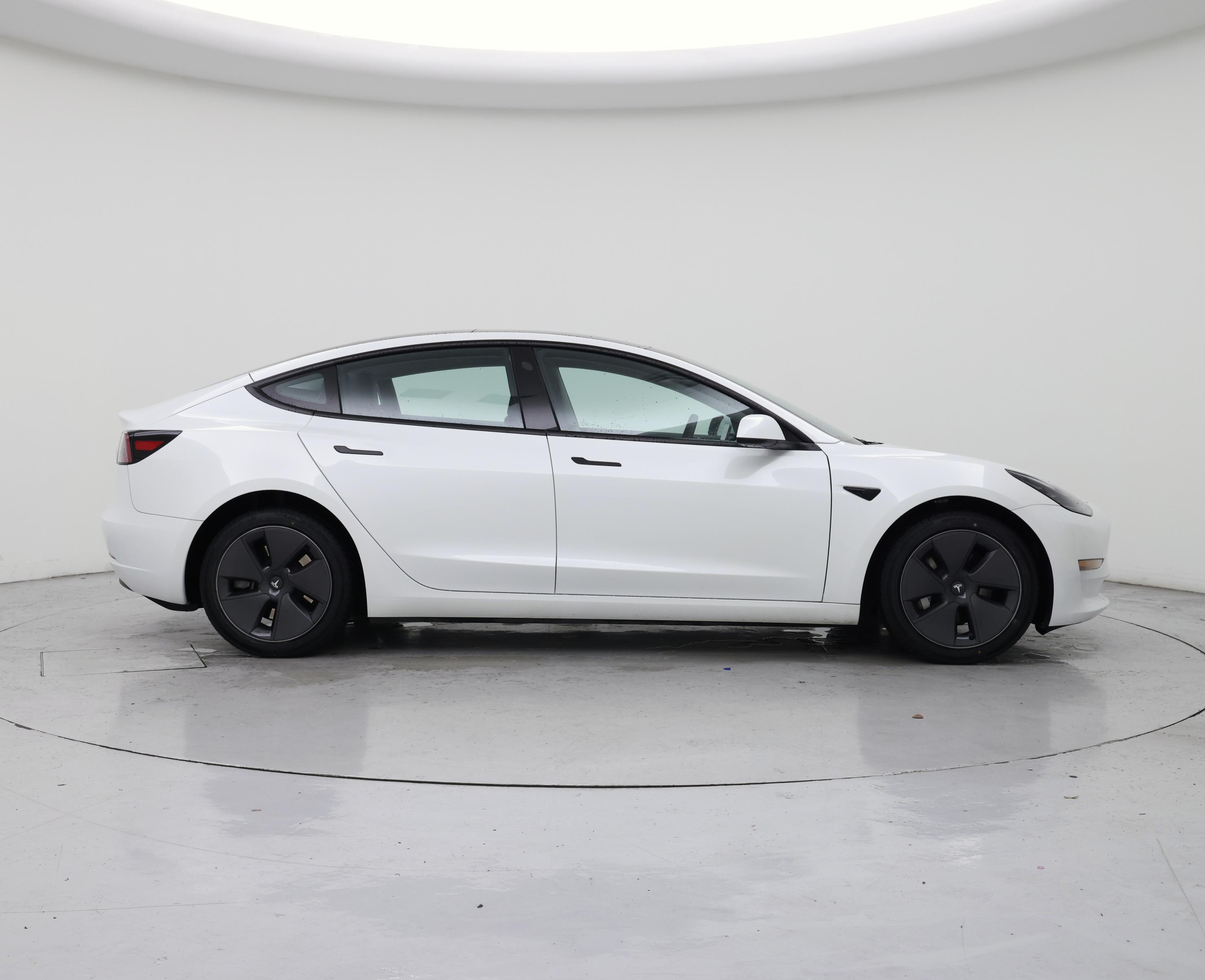 Thumbnail: 2023 Tesla Model 3 - 7