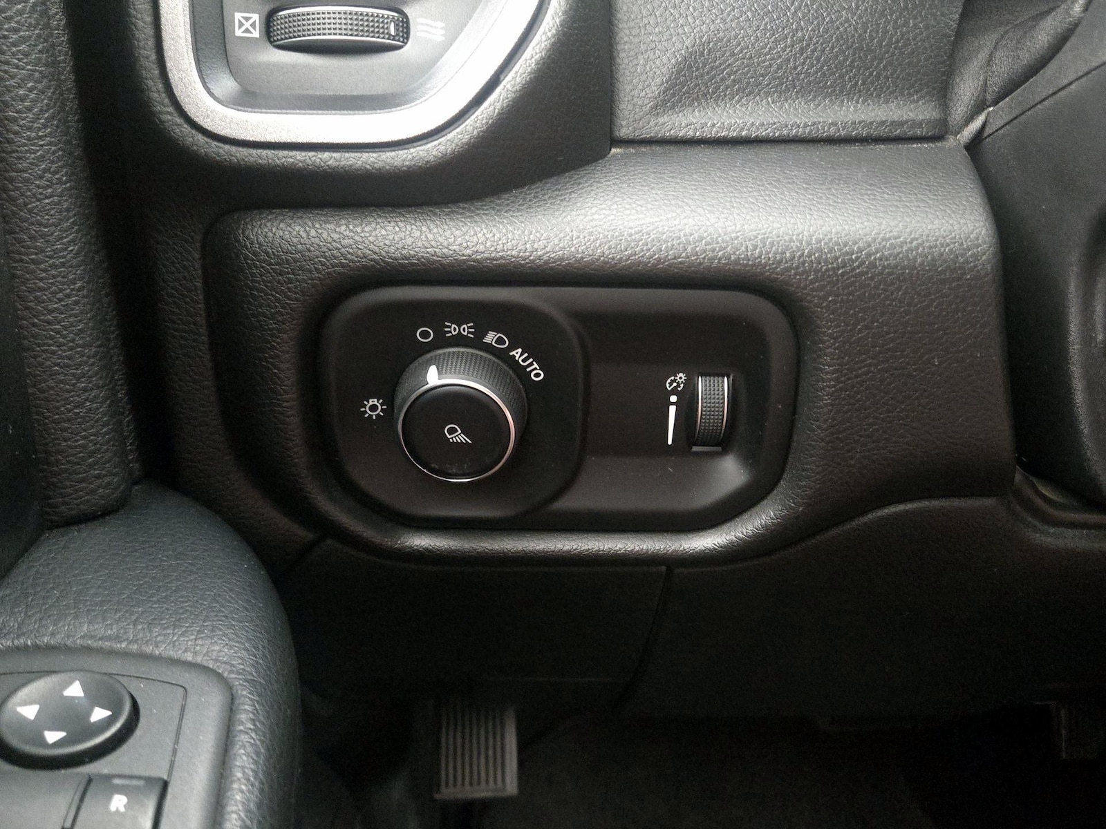 2021 RAM Ram 2500 Pickup Tradesman - Photo 14