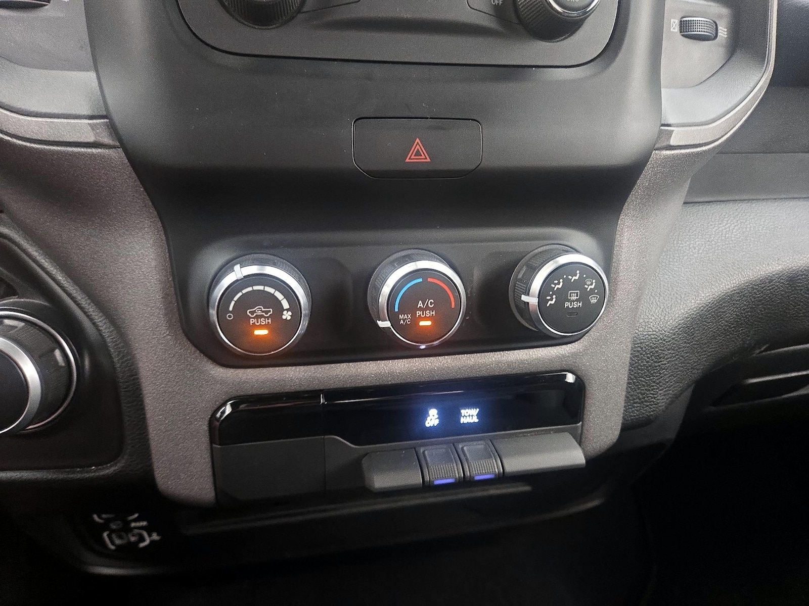 2021 RAM Ram 2500 Pickup Tradesman - Photo 17