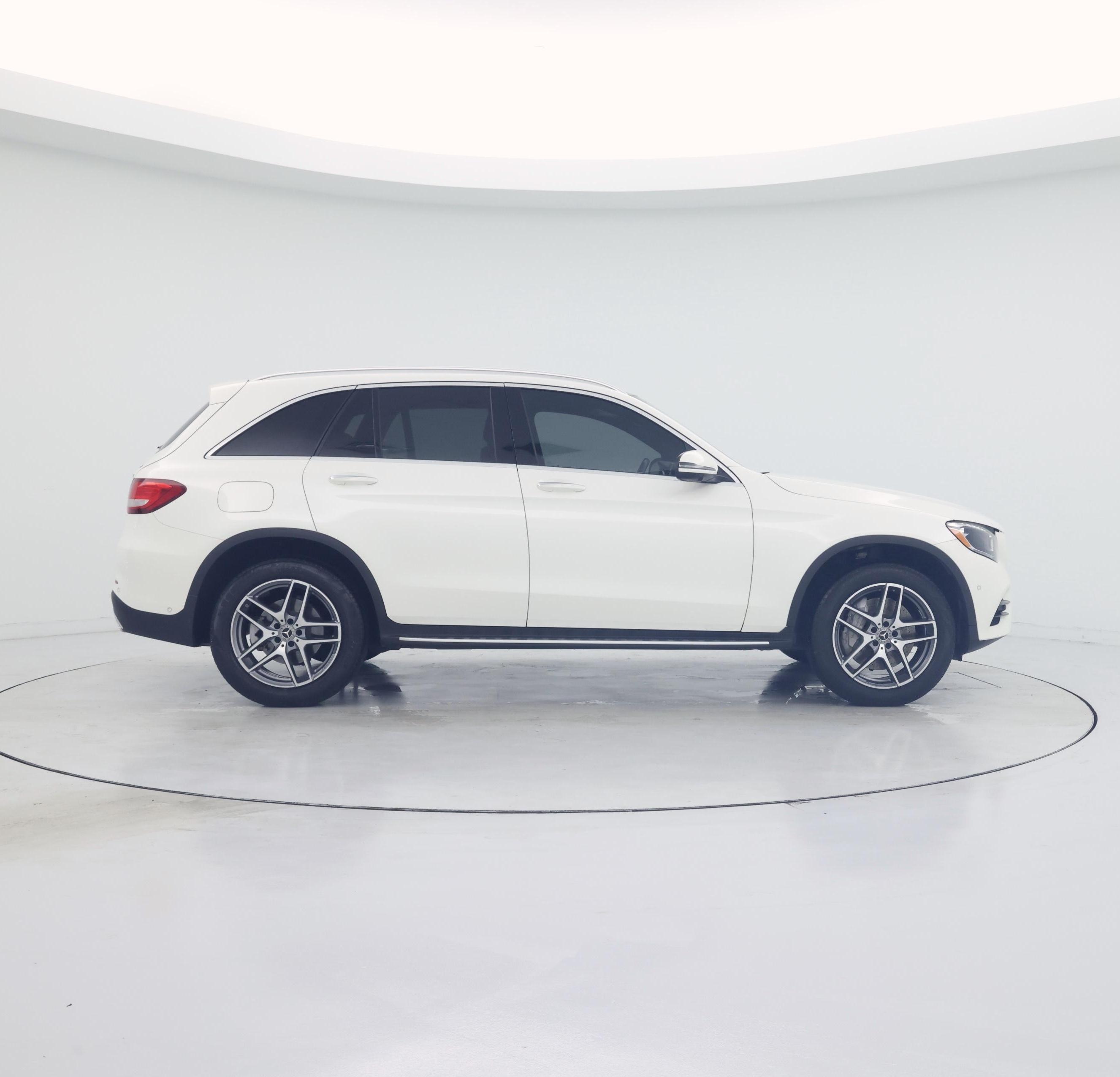 Thumbnail: 2019 Mercedes-Benz GLC - 7