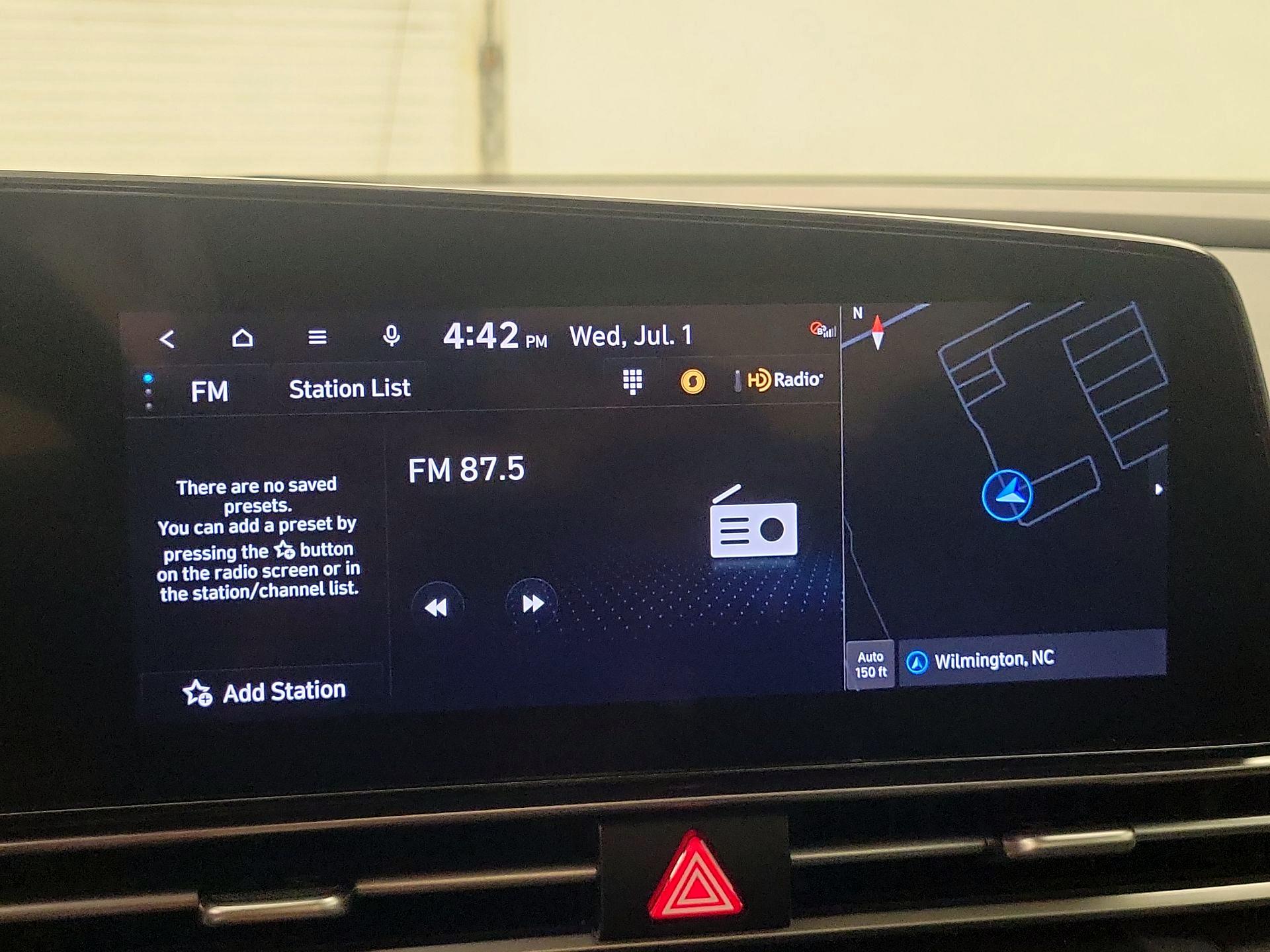 Thumbnail: 2023 Hyundai Elantra - 16