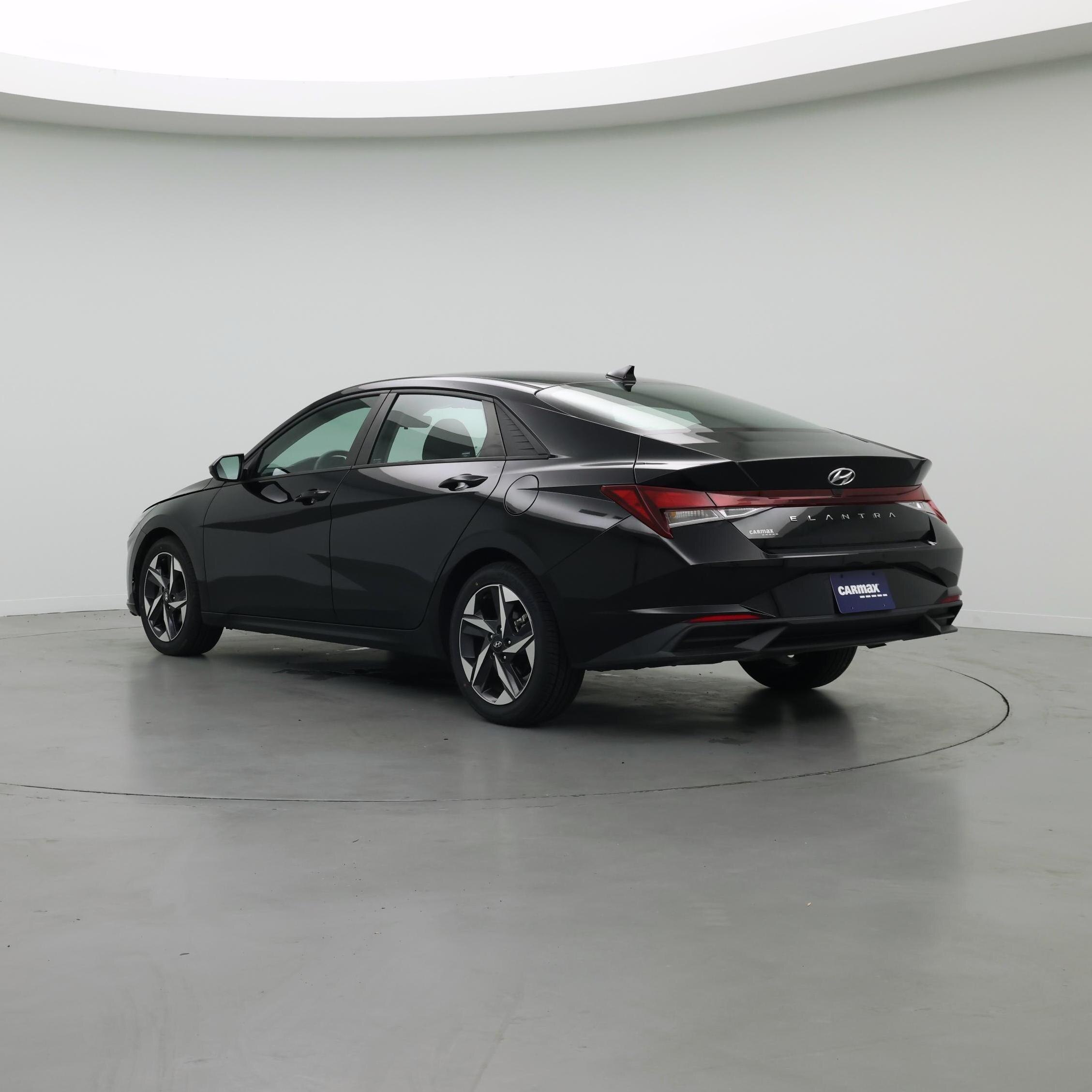 Thumbnail: 2023 Hyundai Elantra - 2