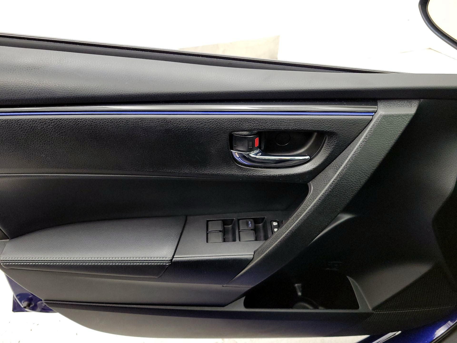 Thumbnail: 2019 Toyota Corolla - 12