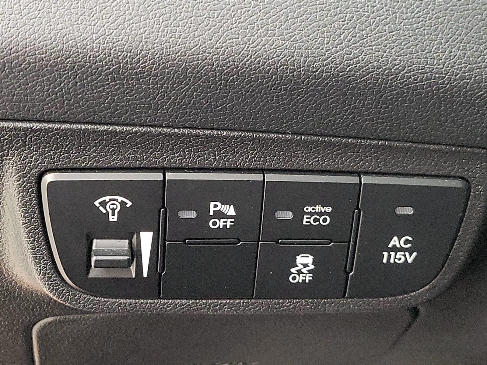 2015 Hyundai Veloster Base - Photo 14