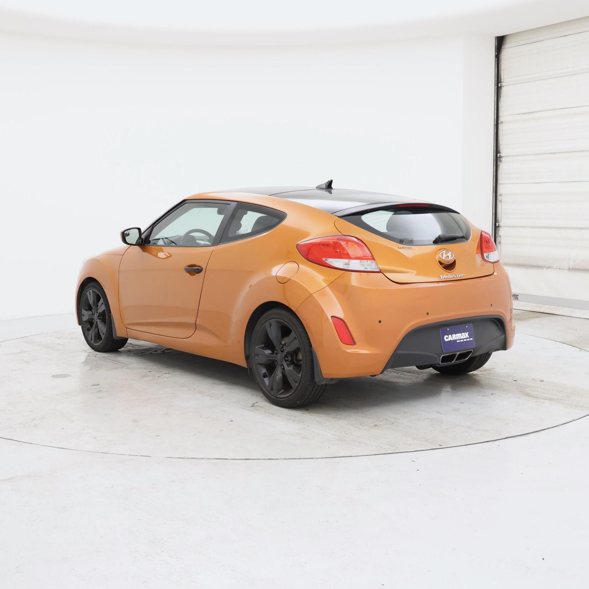 Thumbnail: 2015 Hyundai Veloster - 2