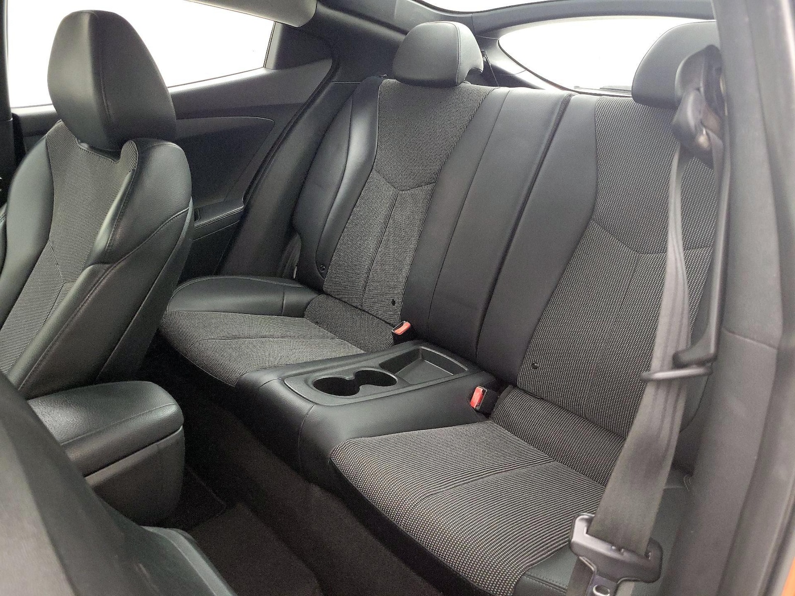 2015 Hyundai Veloster Base - Photo 20