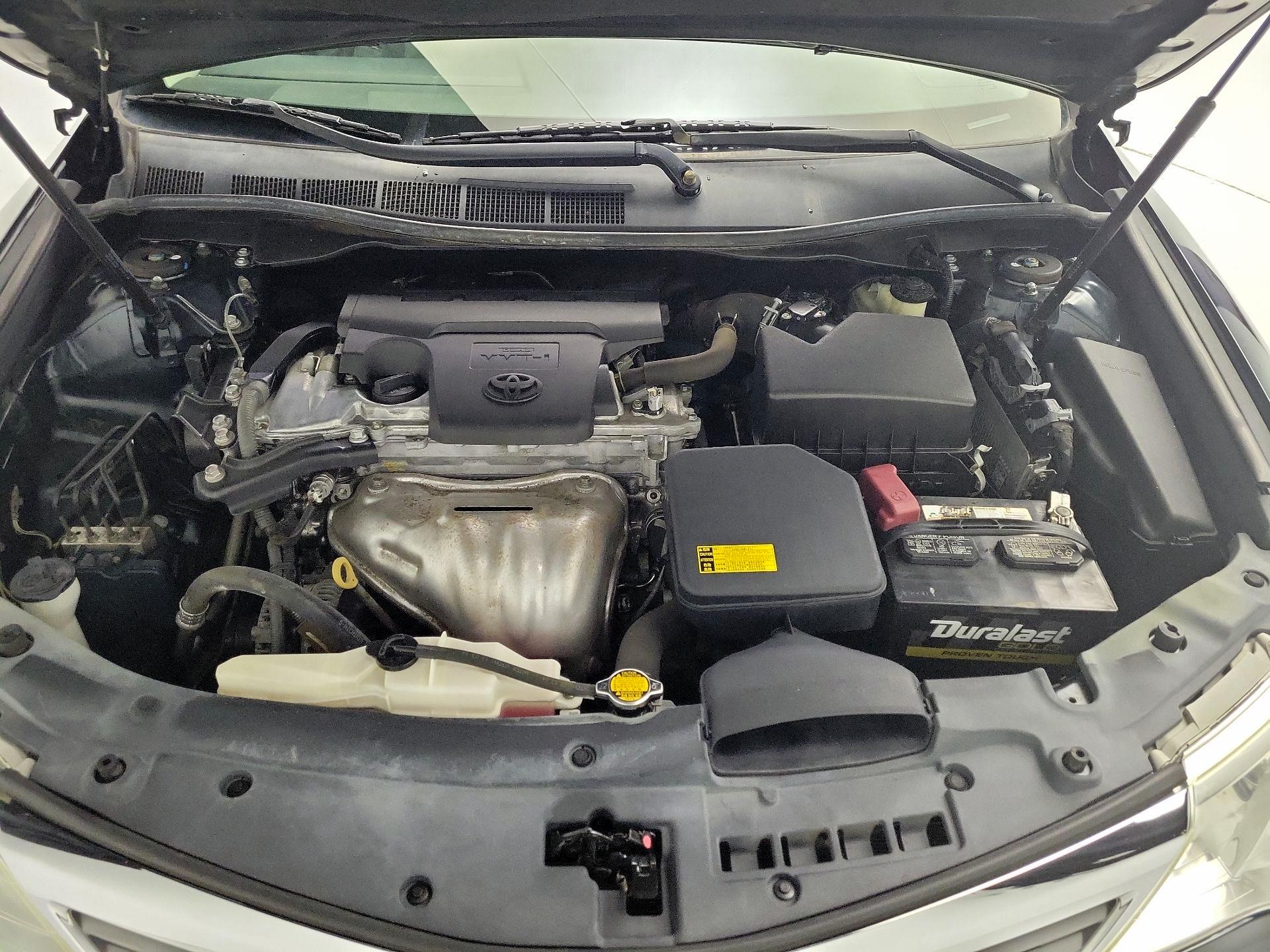 Thumbnail: 2014 Toyota Camry - 20