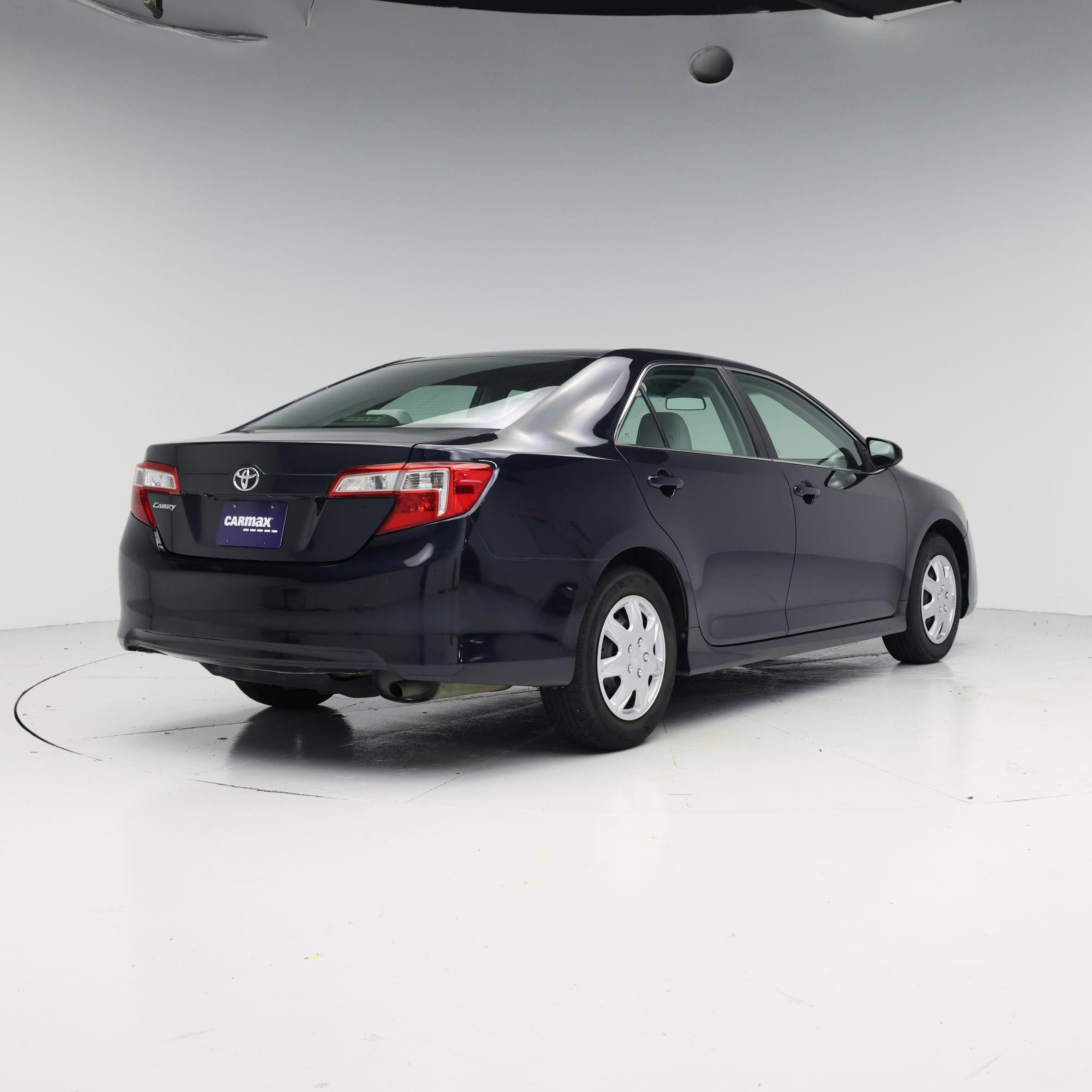 Thumbnail: 2014 Toyota Camry - 8