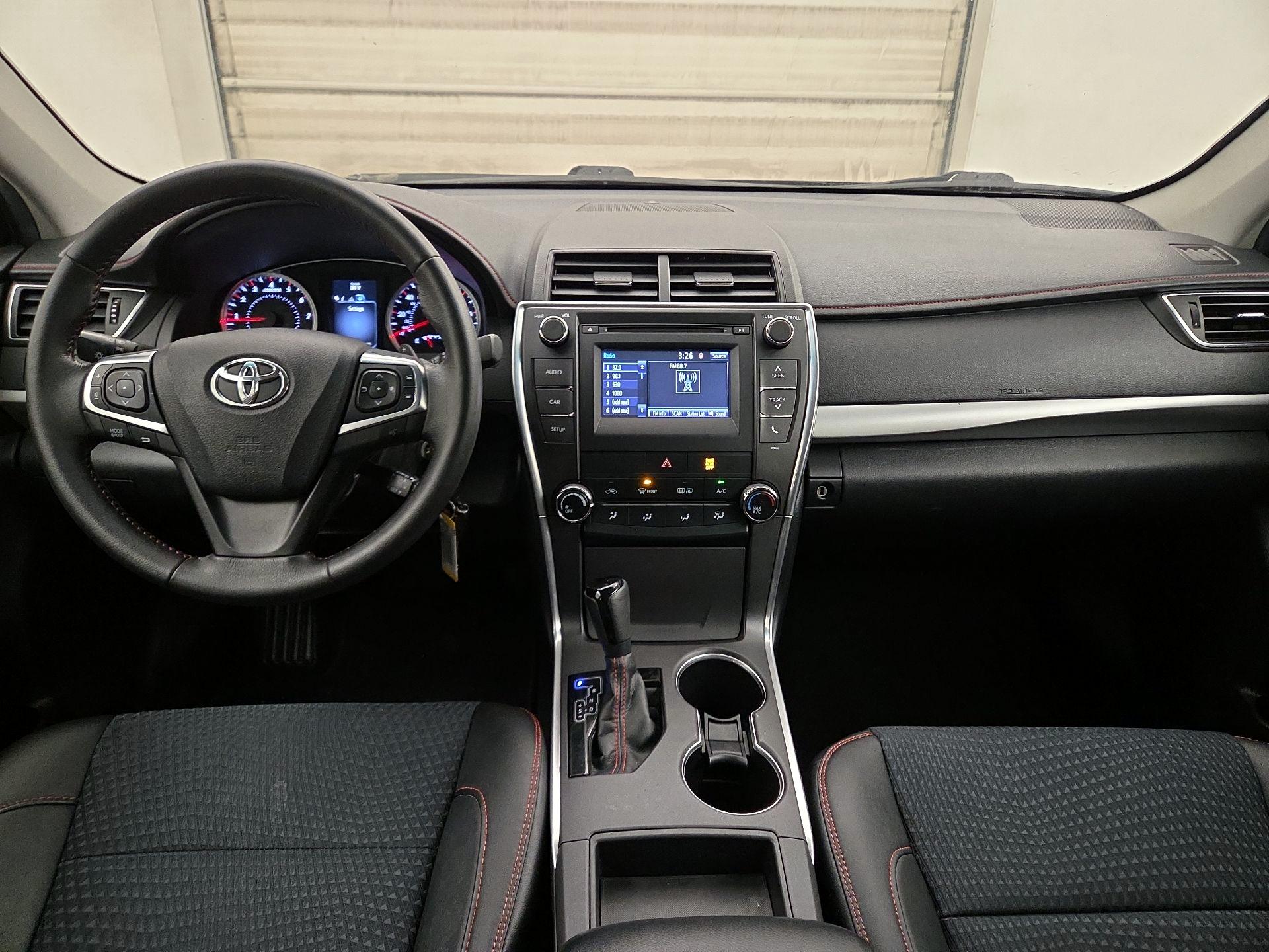 Thumbnail: 2015 Toyota Camry - 9
