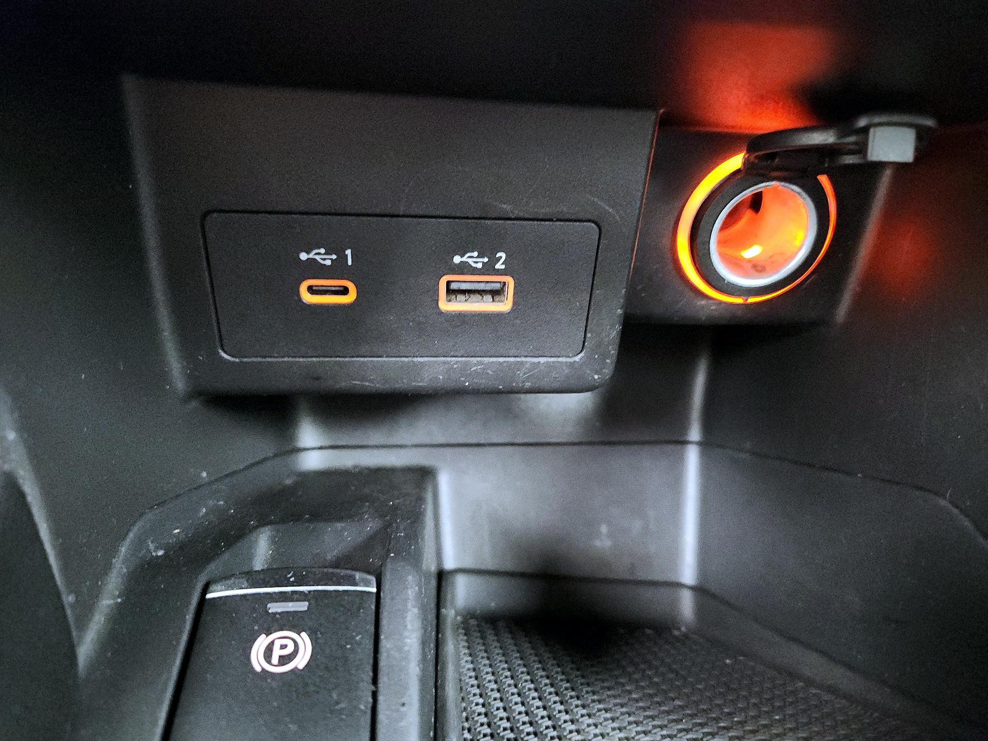 Thumbnail: 2021 Nissan Kicks - 18