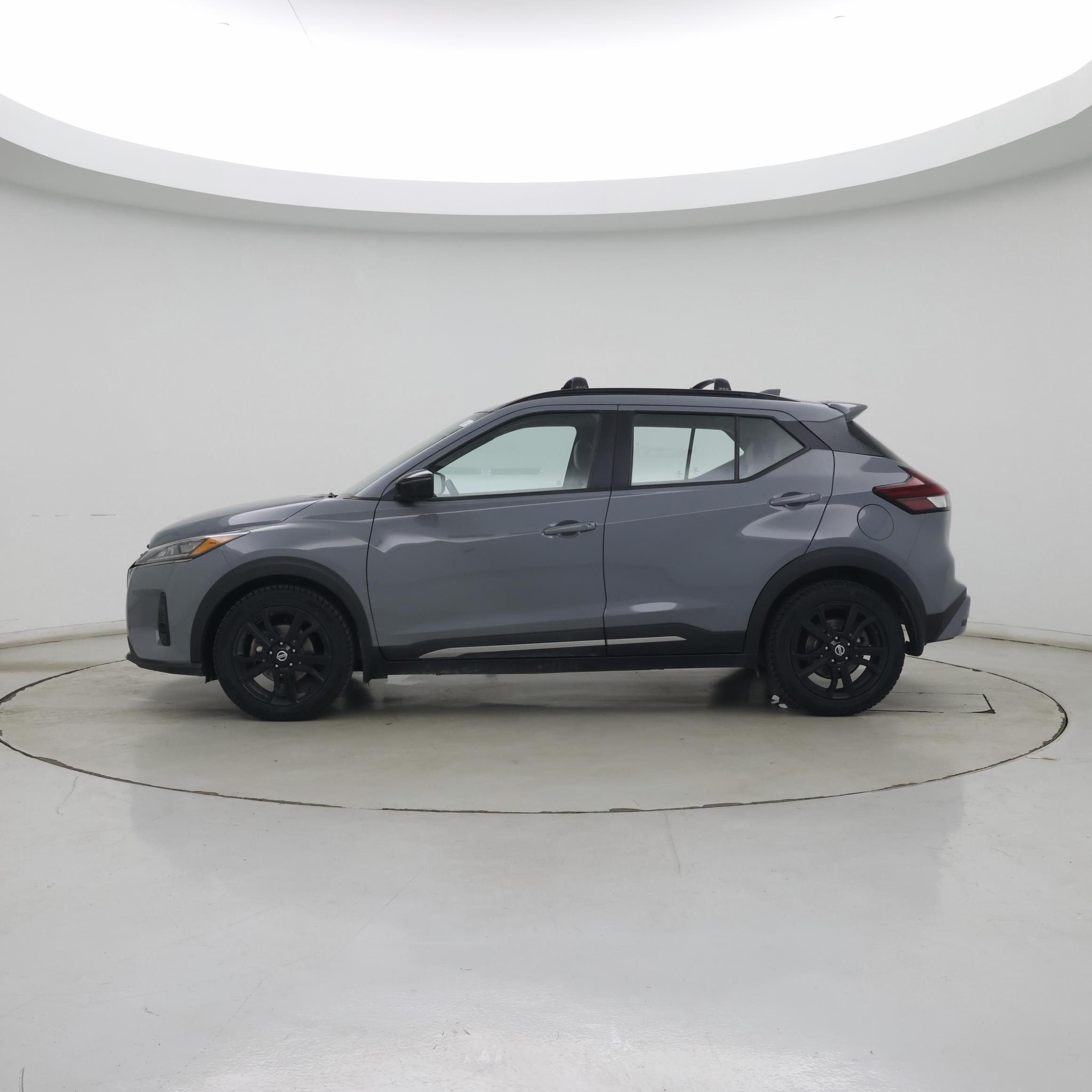 Thumbnail: 2021 Nissan Kicks - 3