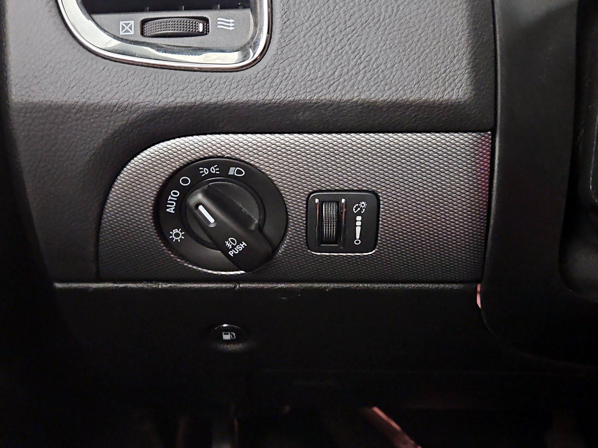 Thumbnail: 2019 Dodge Durango - 11