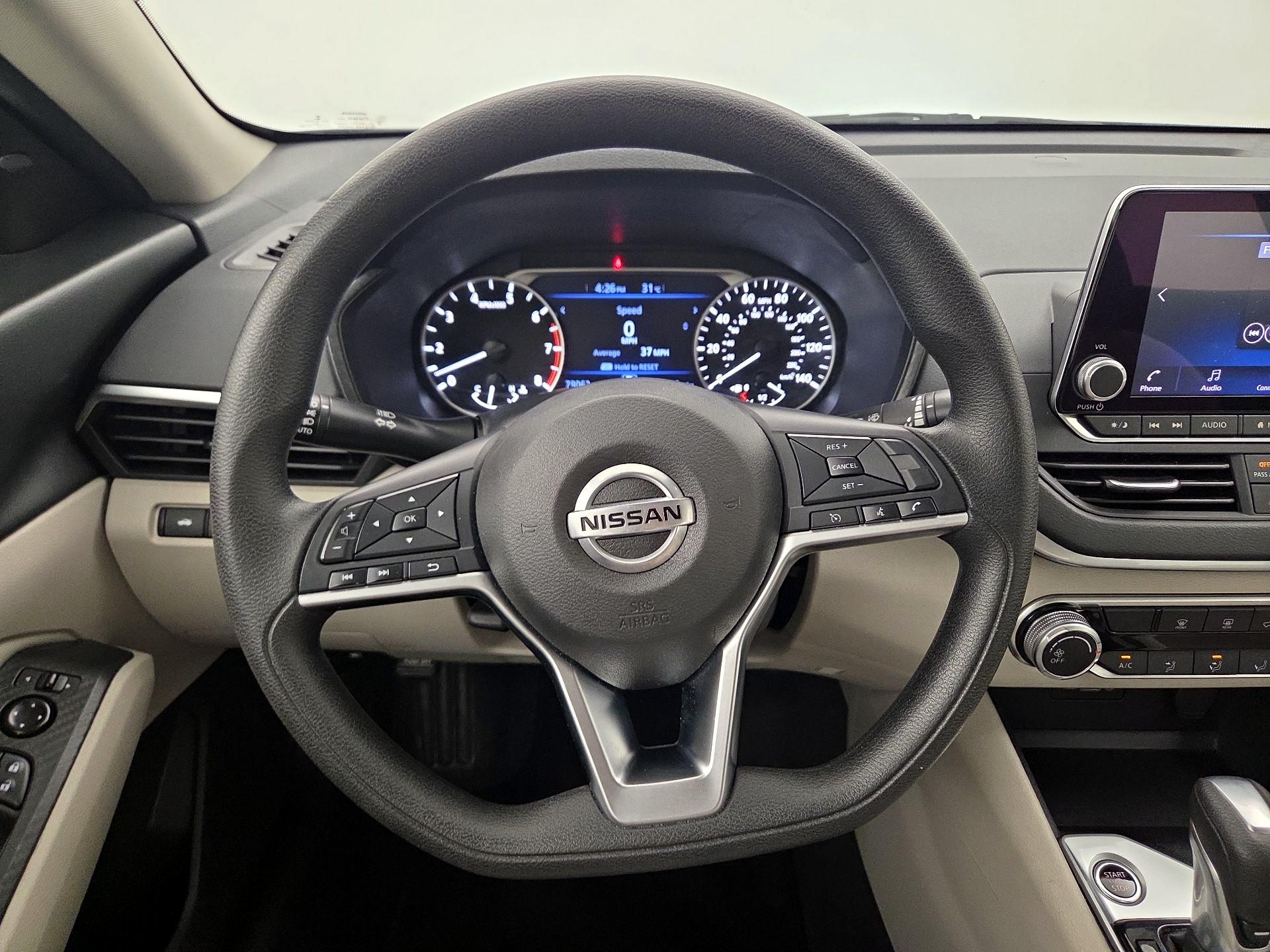Thumbnail: 2022 Nissan Altima - 10