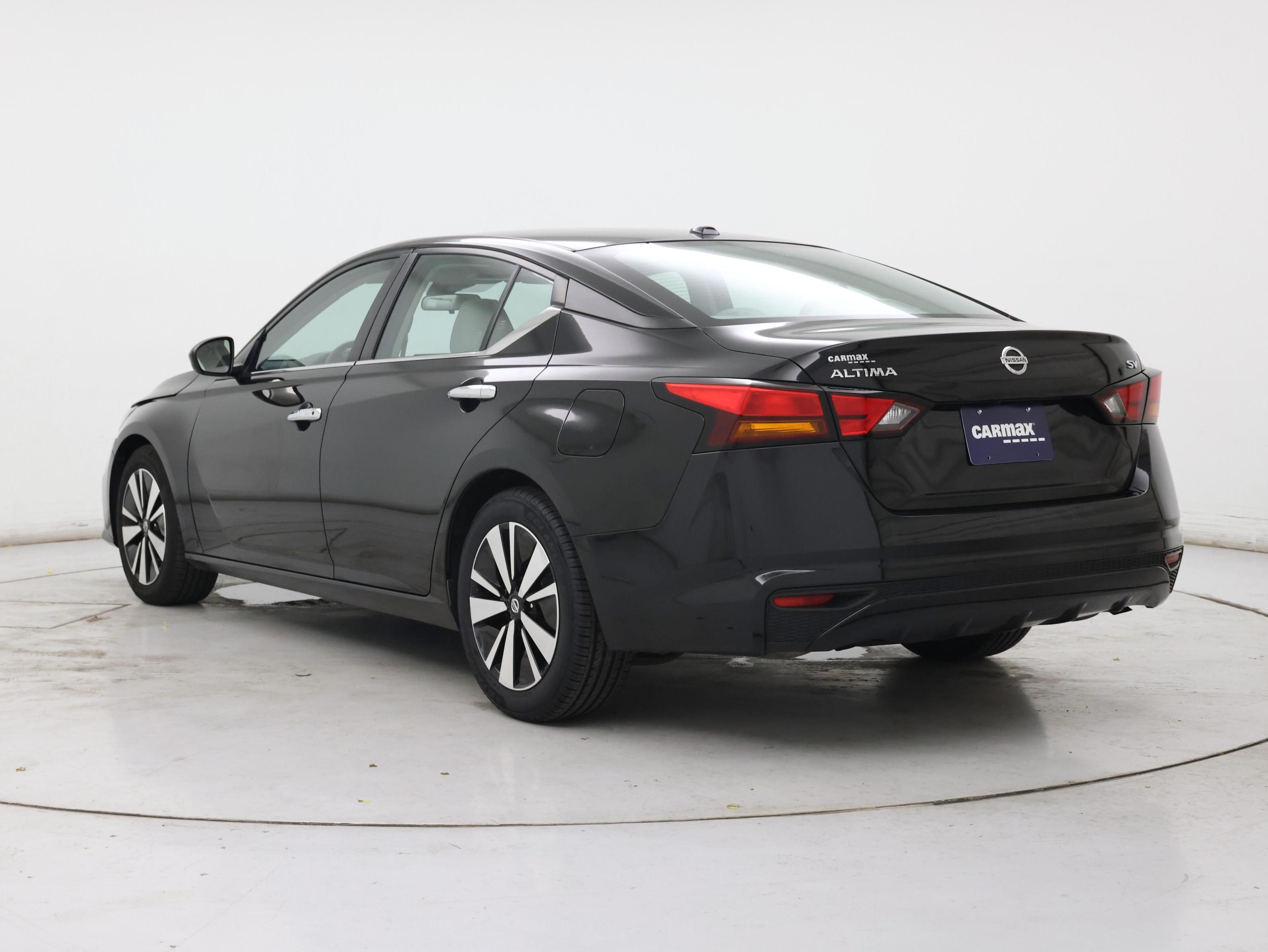 Thumbnail: 2022 Nissan Altima - 2