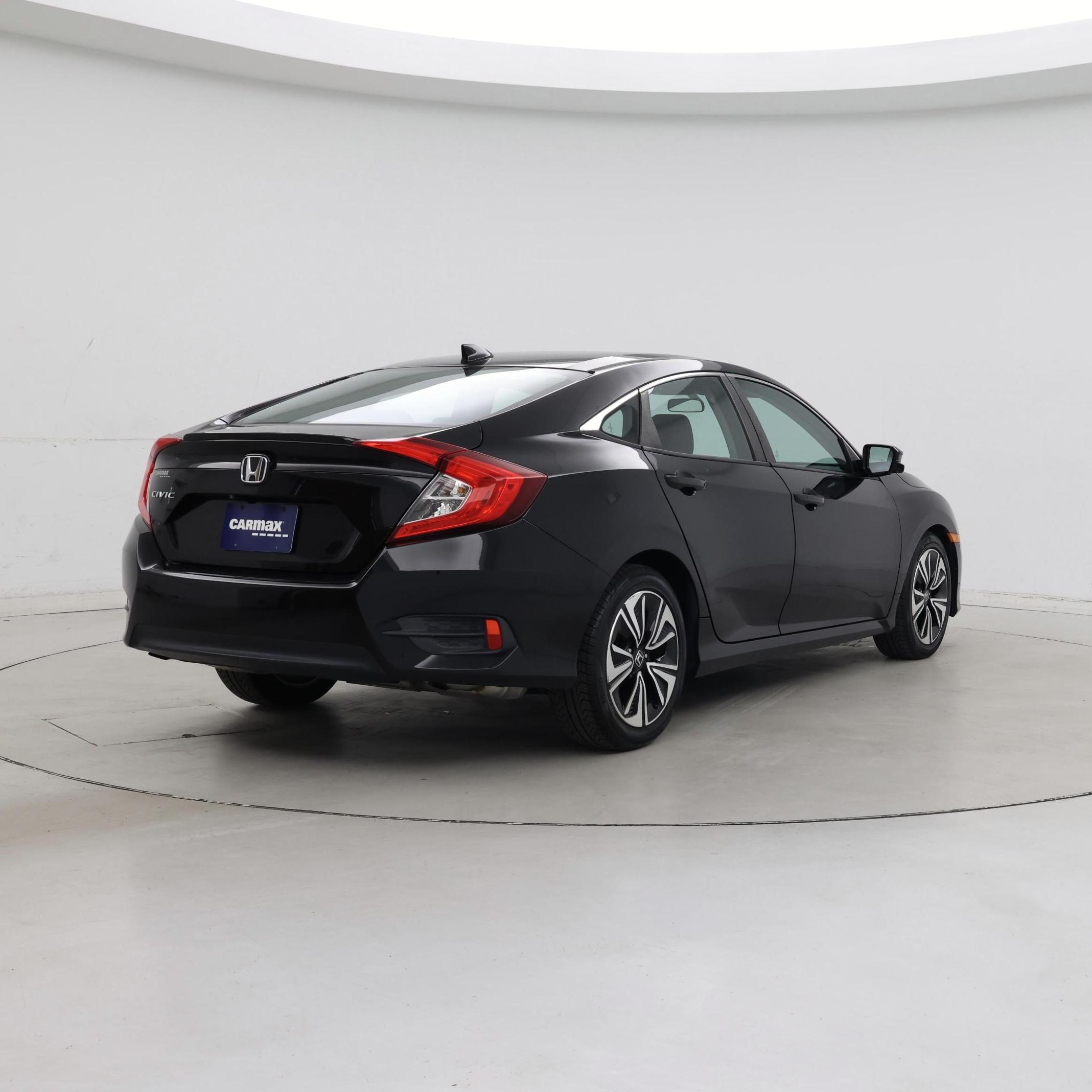 Thumbnail: 2017 Honda Civic - 8