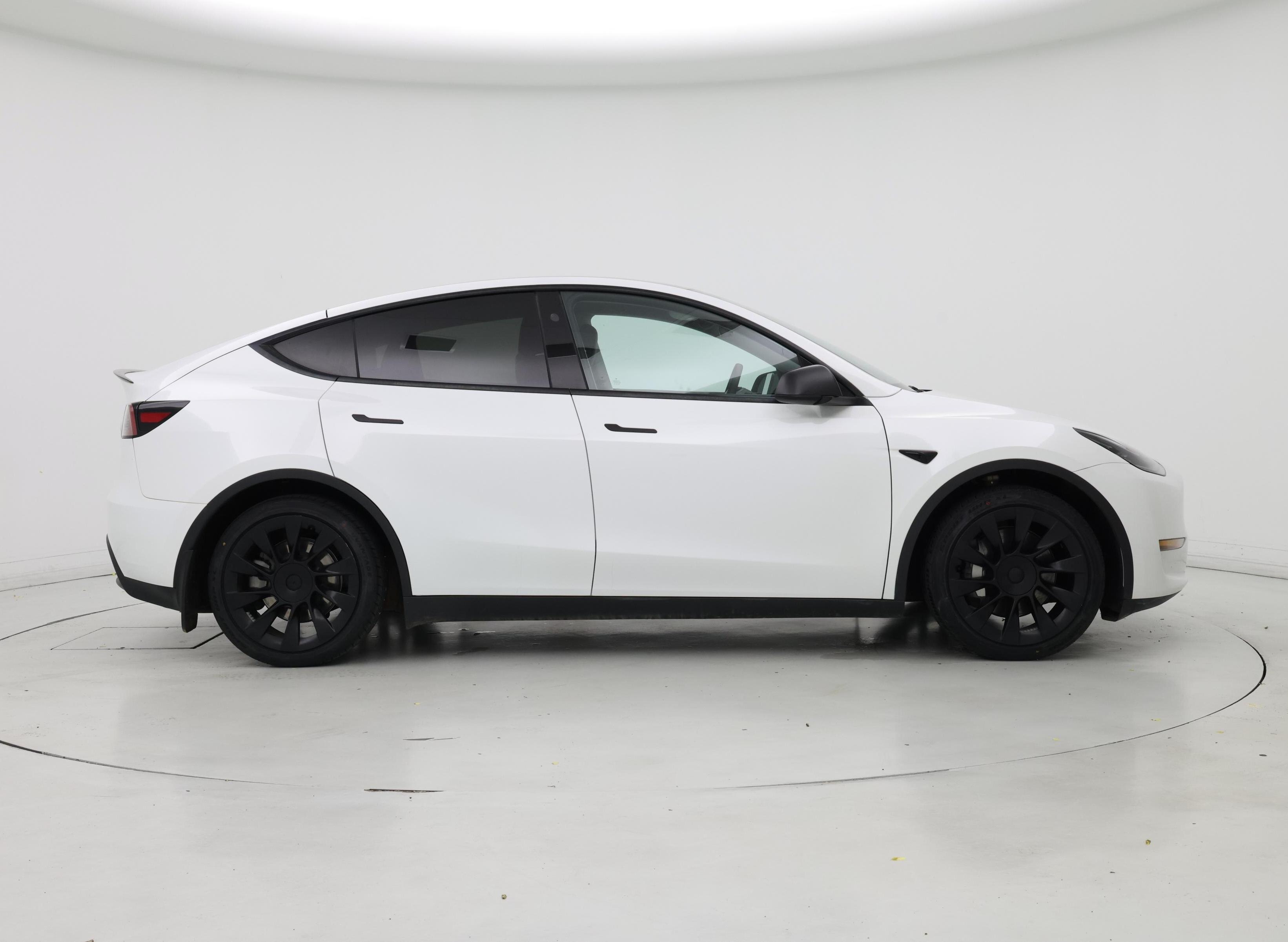 Thumbnail: 2023 Tesla Model Y - 7