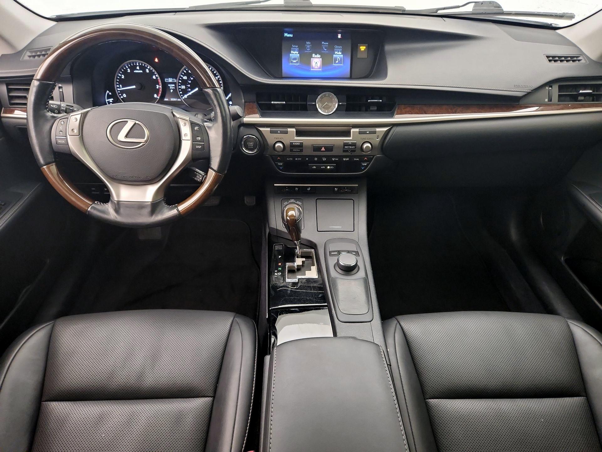 Thumbnail: 2015 Lexus ES - 9