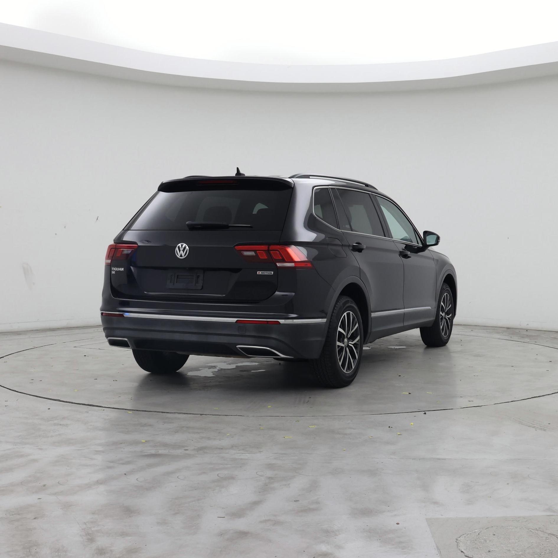 Thumbnail: 2020 Volkswagen Tiguan - 8