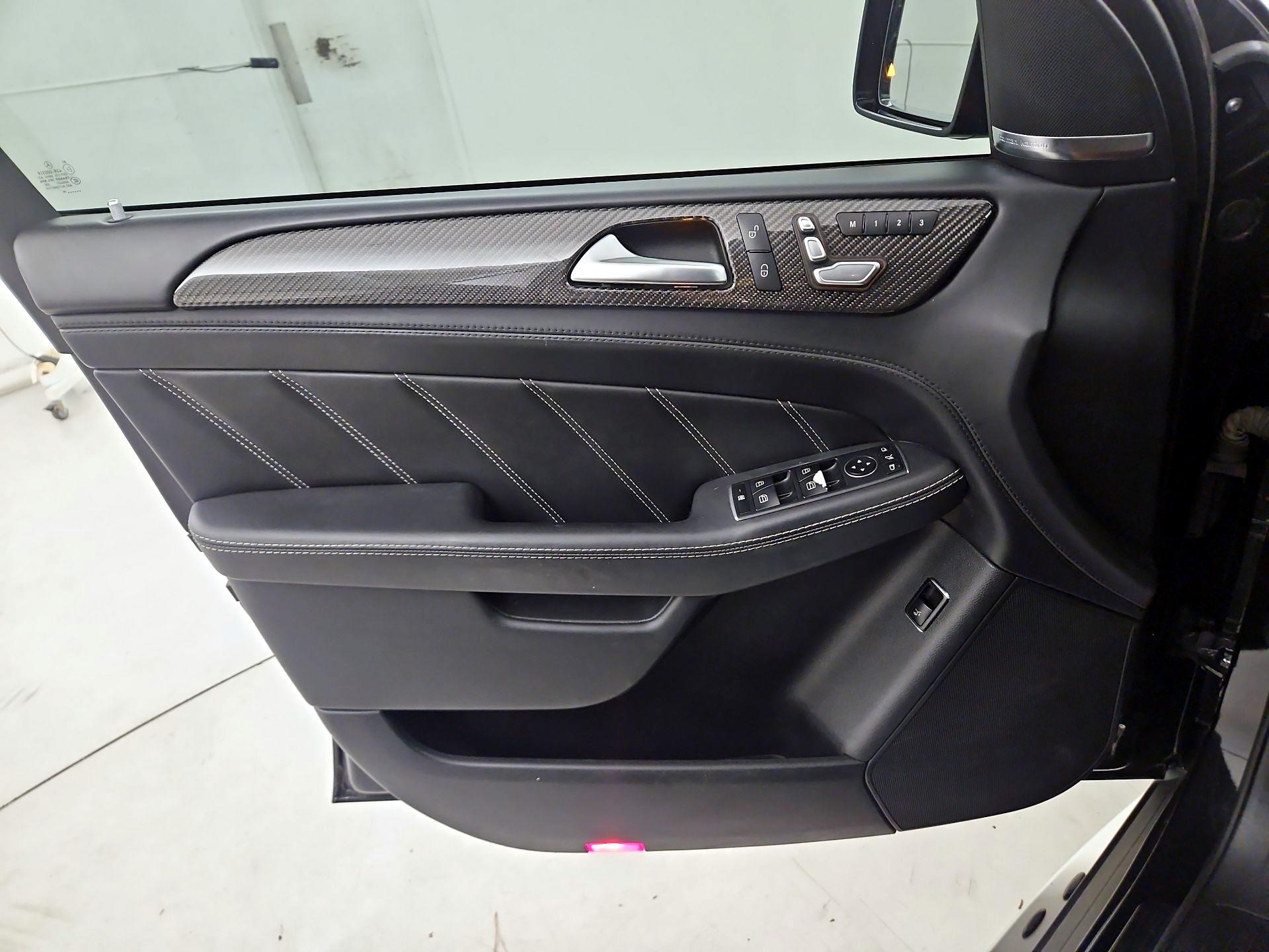 Thumbnail: 2019 Mercedes-Benz GL-Class - 12