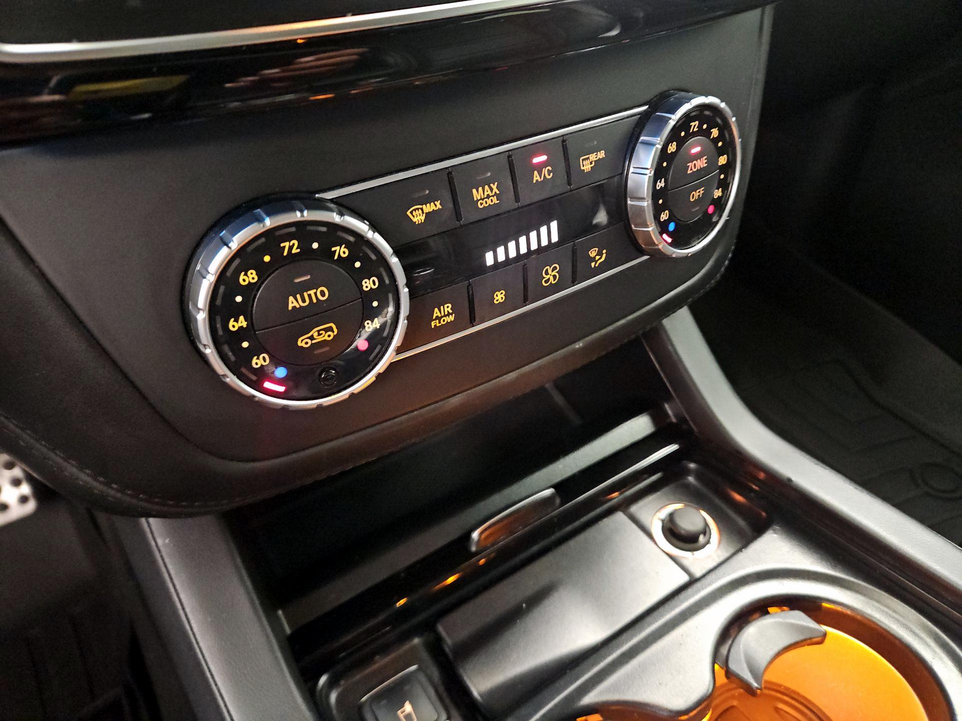 Thumbnail: 2019 Mercedes-Benz GL-Class - 17