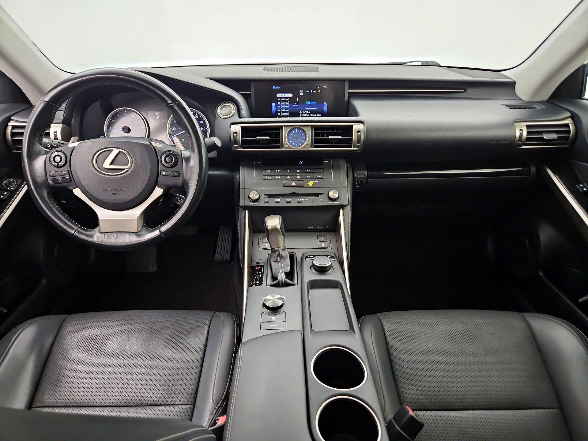 Thumbnail: 2015 Lexus IS - 9