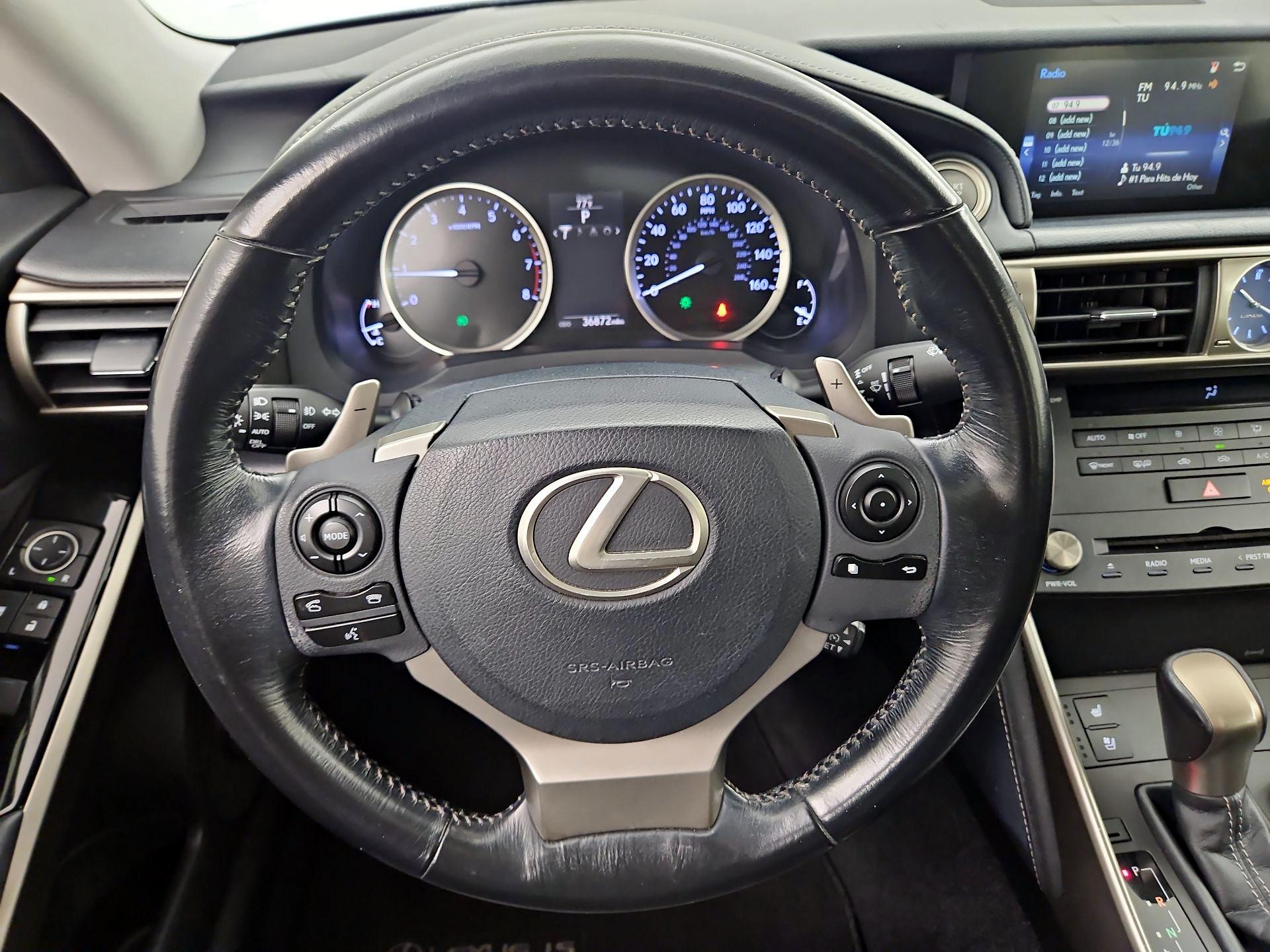 Thumbnail: 2015 Lexus IS - 10