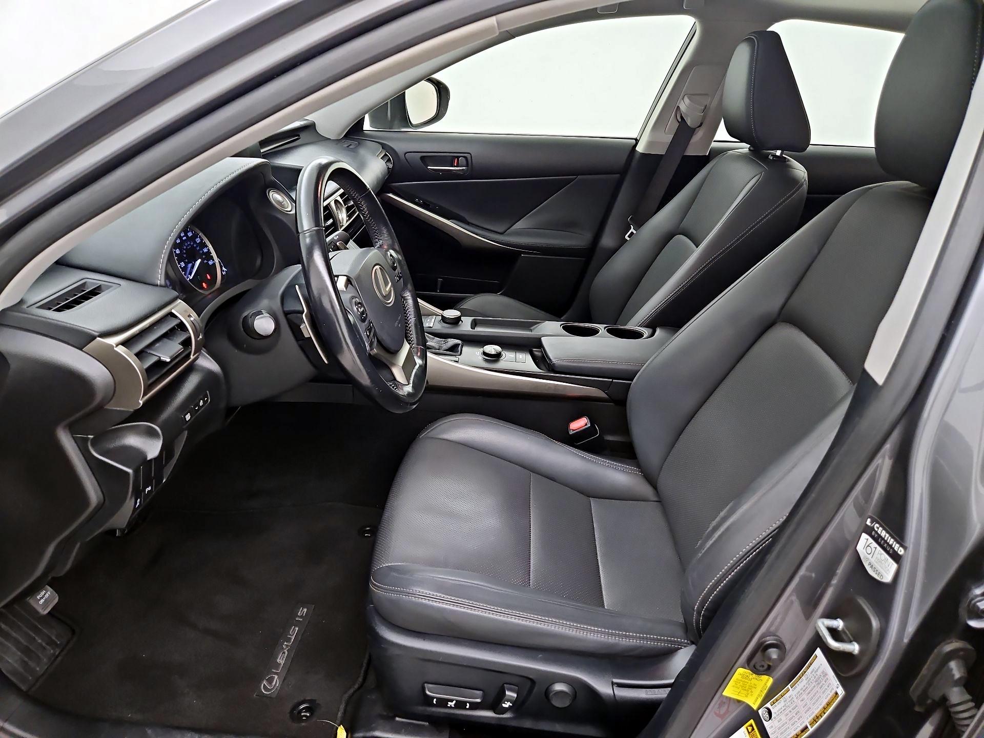 Thumbnail: 2015 Lexus IS - 11