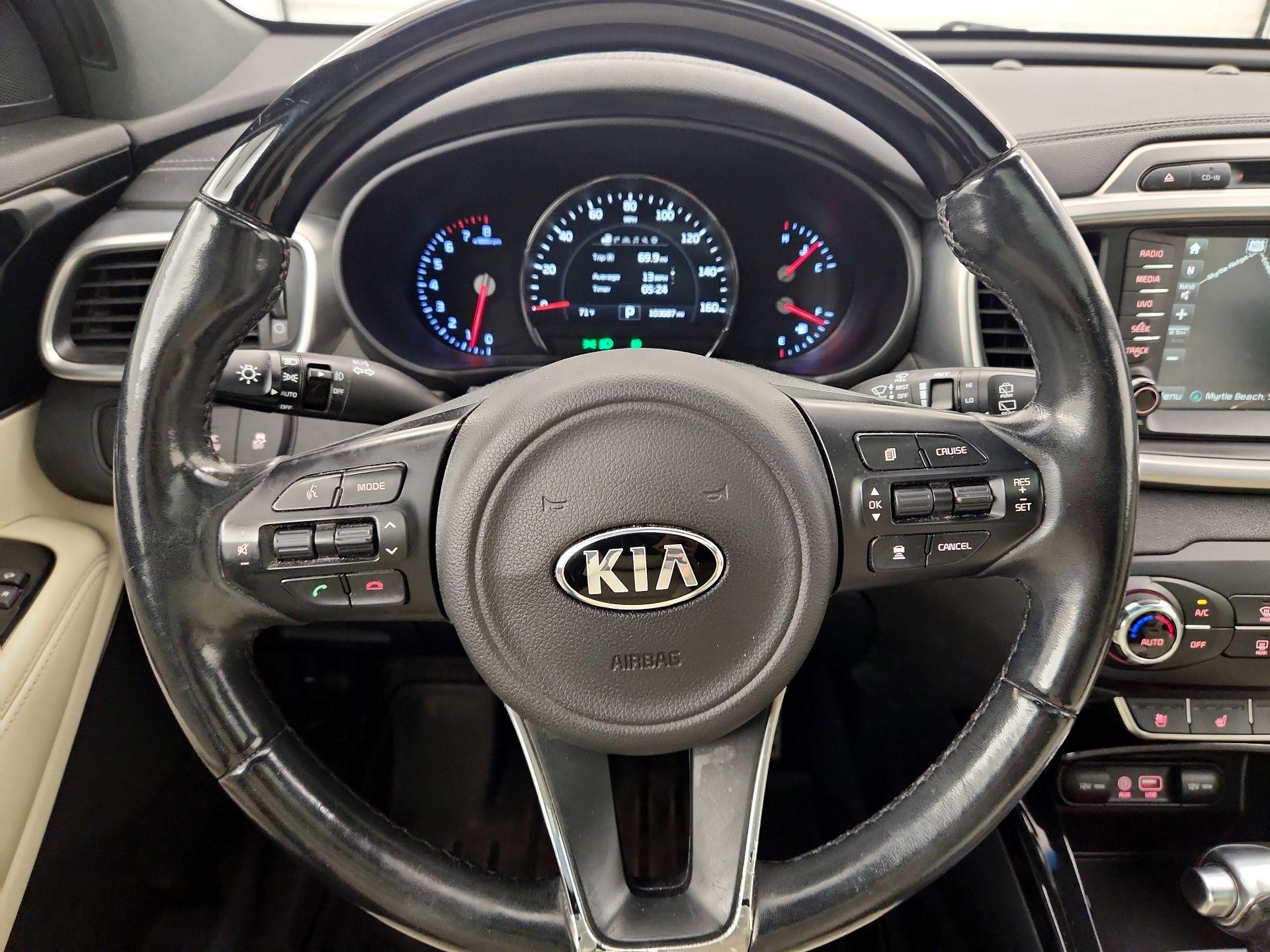 Thumbnail: 2016 Kia Sorento - 10