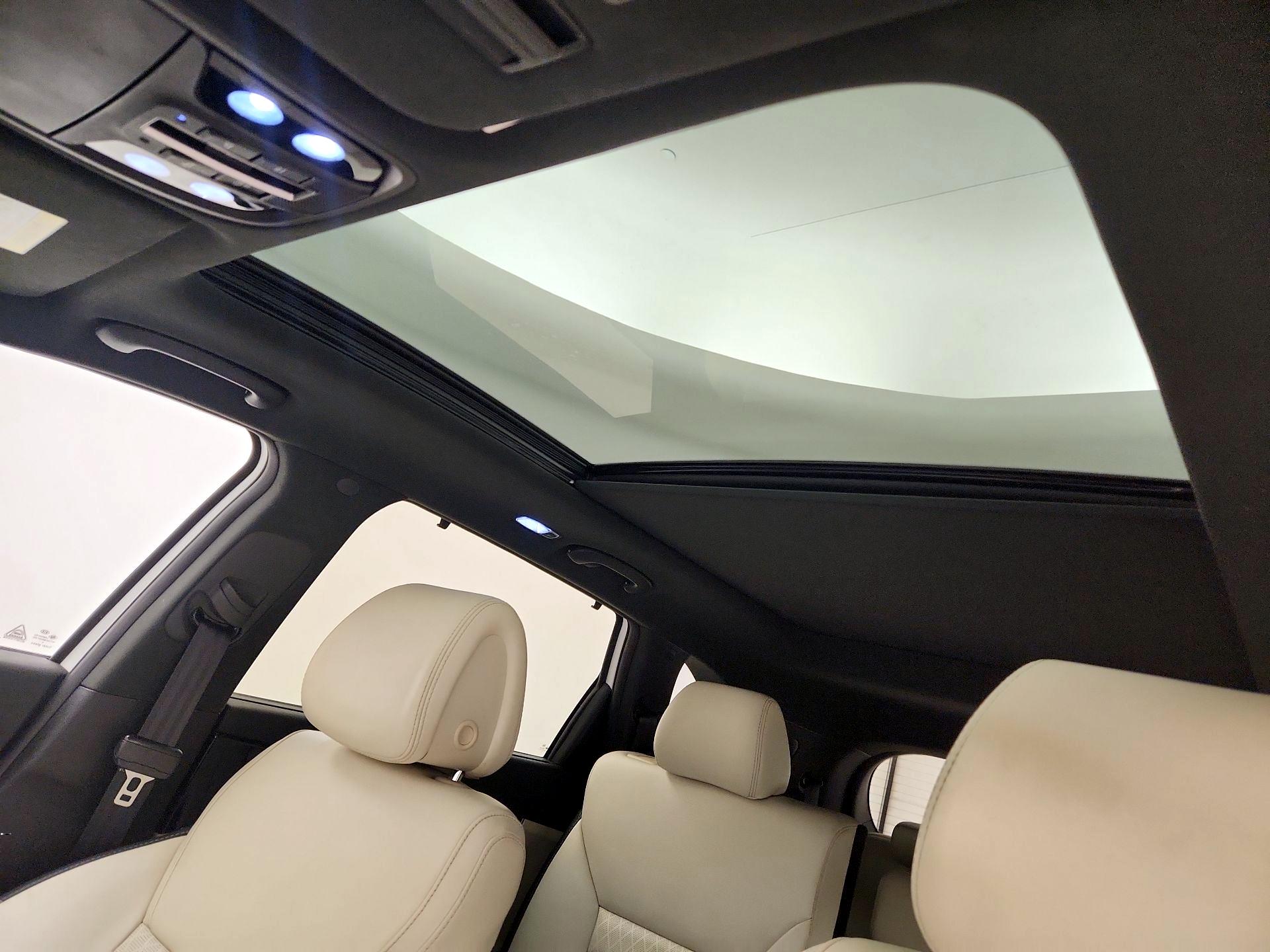 Thumbnail: 2016 Kia Sorento - 20