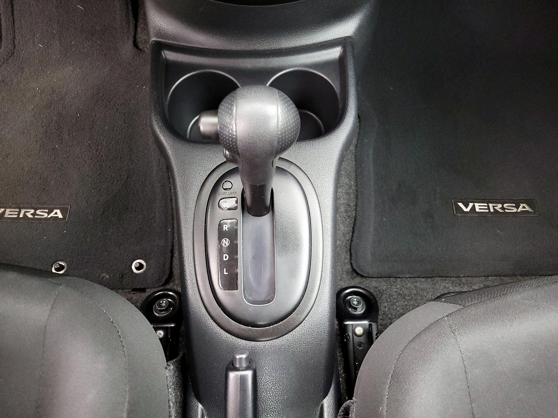 Thumbnail: 2016 Nissan Versa - 16