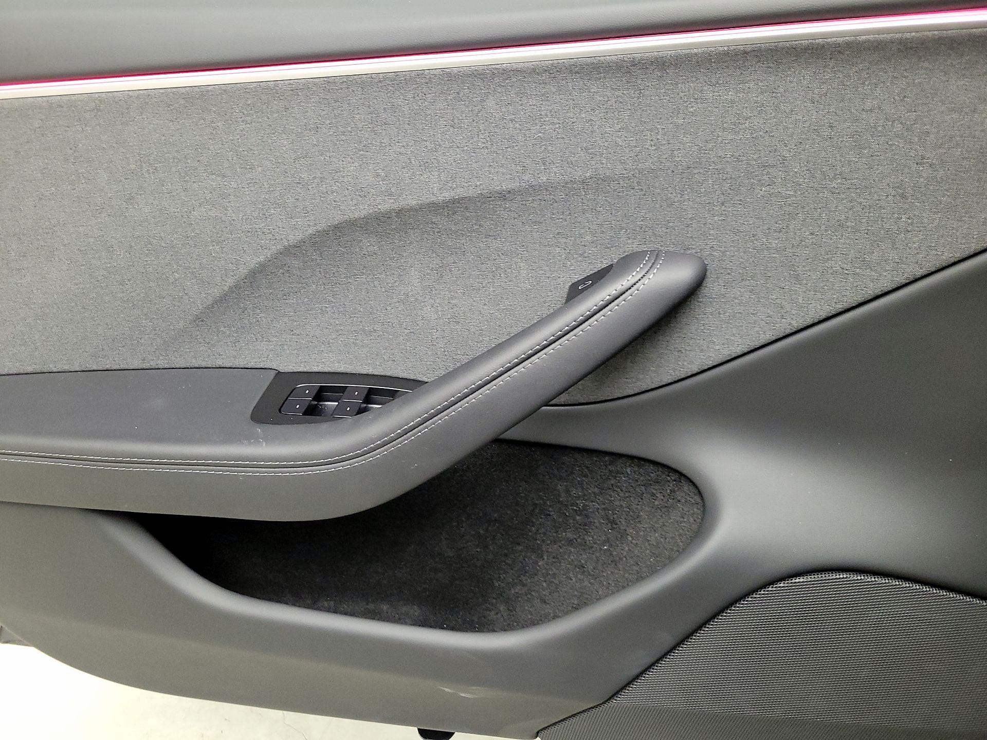 Thumbnail: 2025 Tesla Model 3 - 12