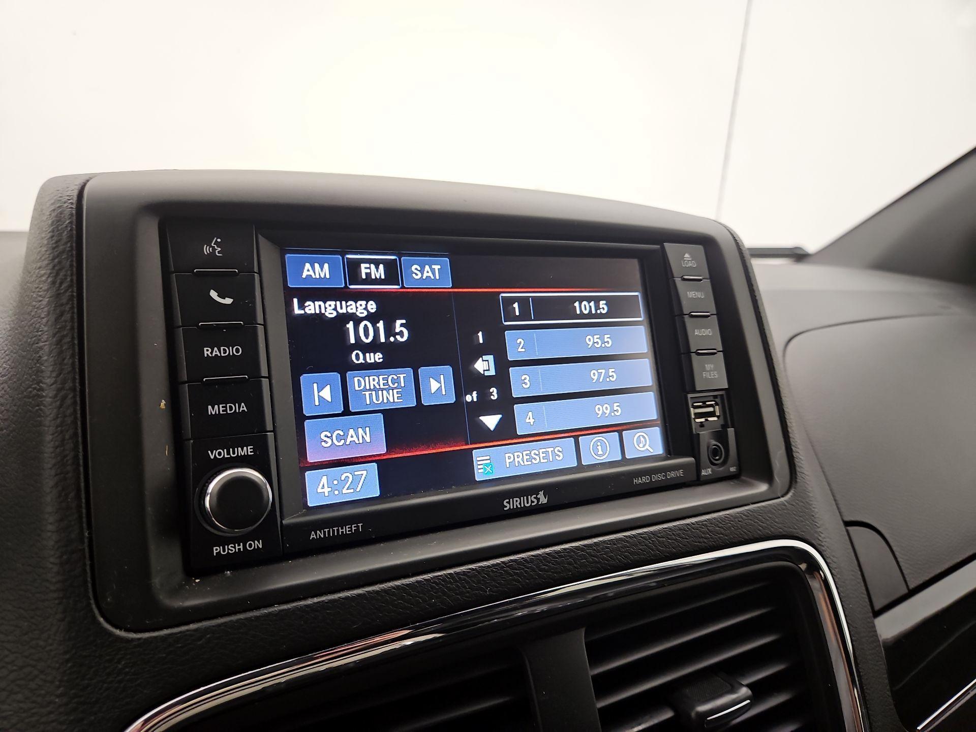 Thumbnail: 2017 Dodge Grand Caravan - 15