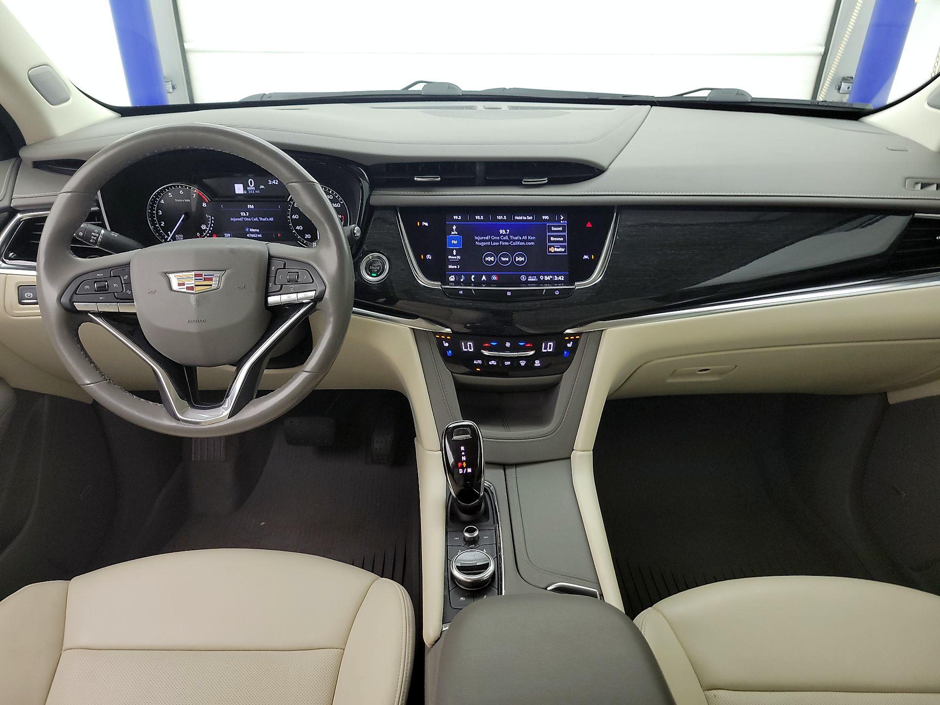 Thumbnail: 2020 Cadillac XT6 - 9