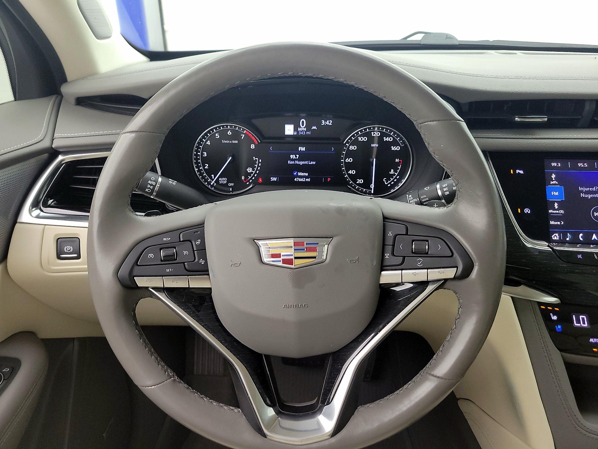 Thumbnail: 2020 Cadillac XT6 - 10