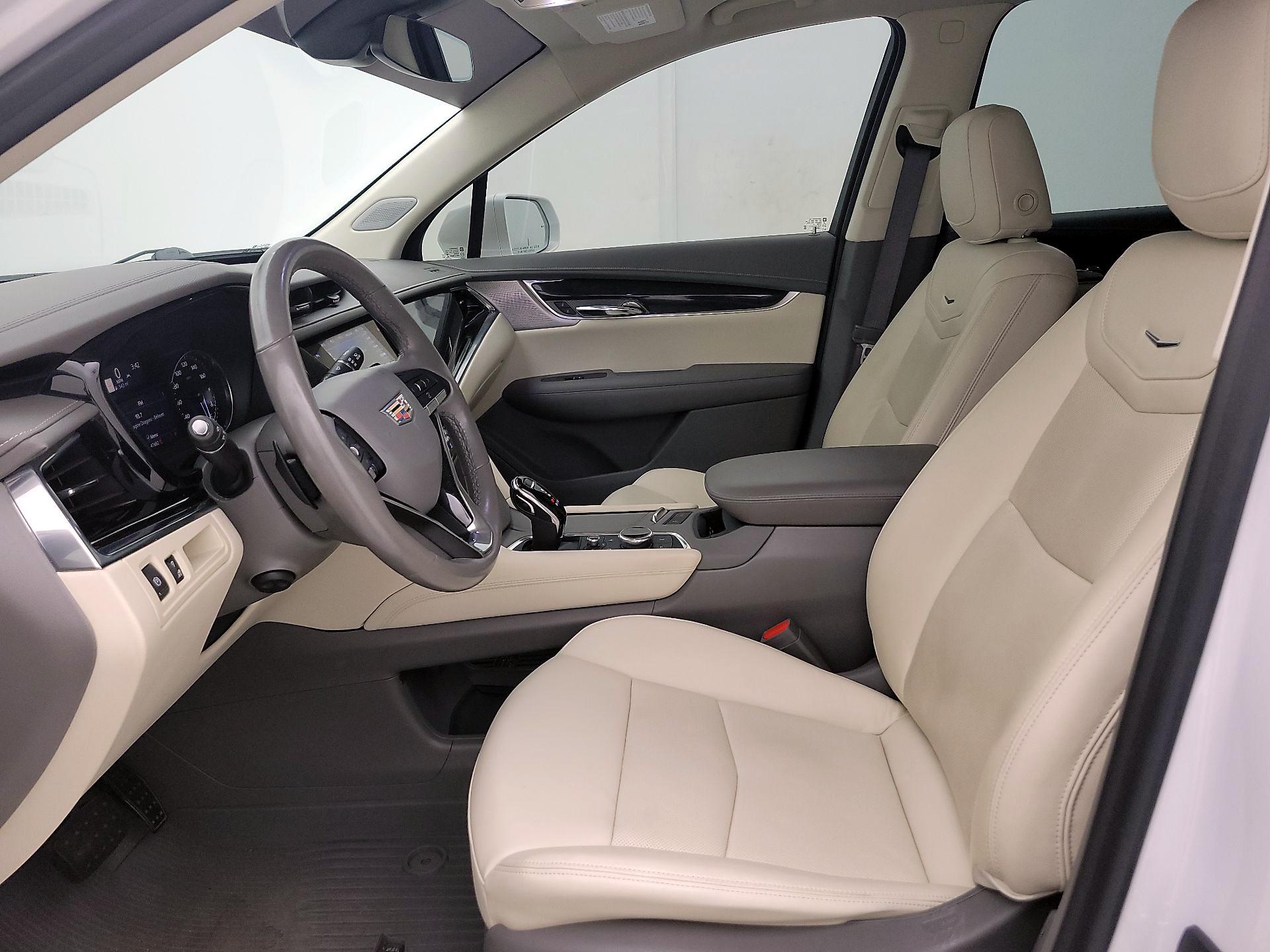 Thumbnail: 2020 Cadillac XT6 - 11
