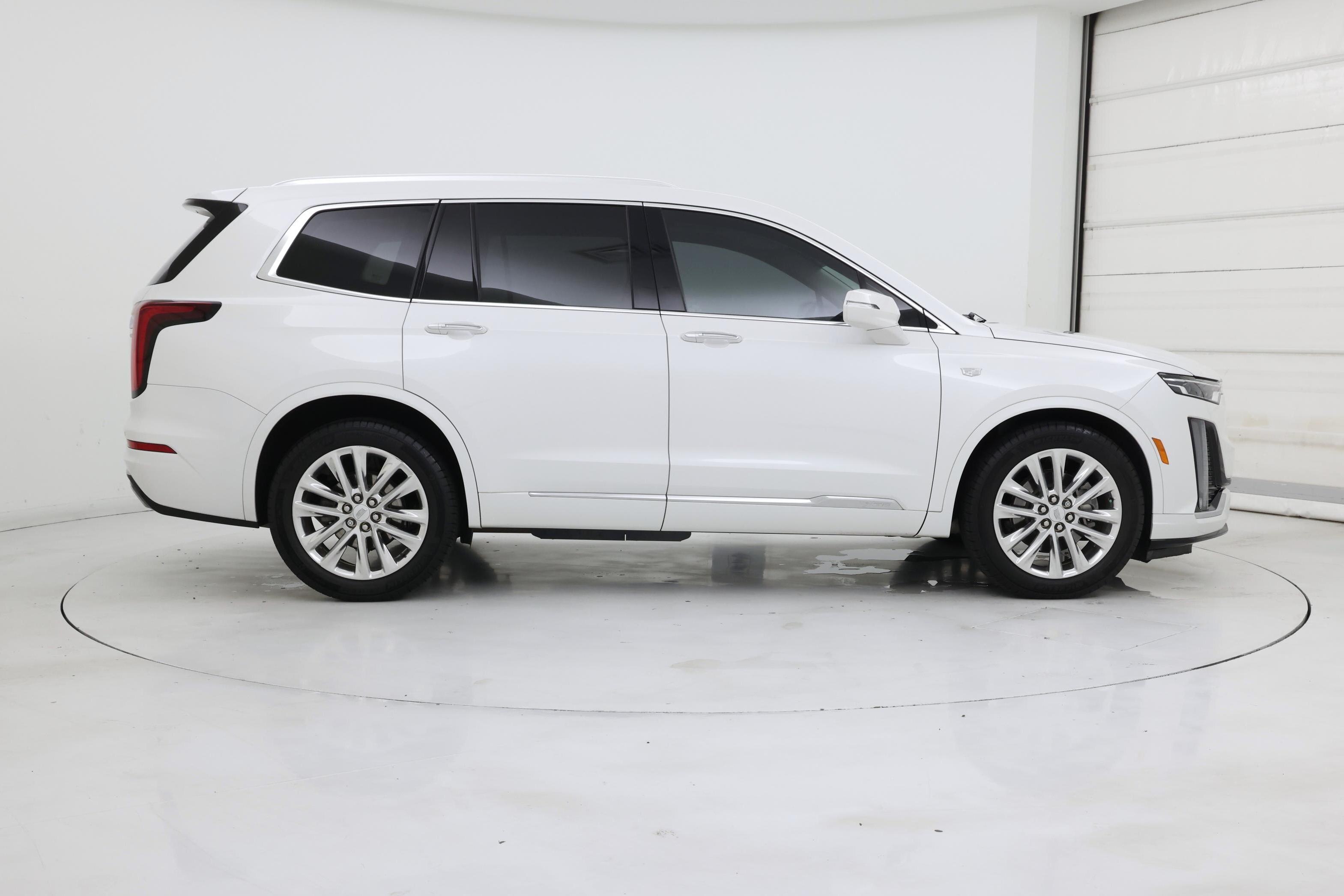 Thumbnail: 2020 Cadillac XT6 - 7