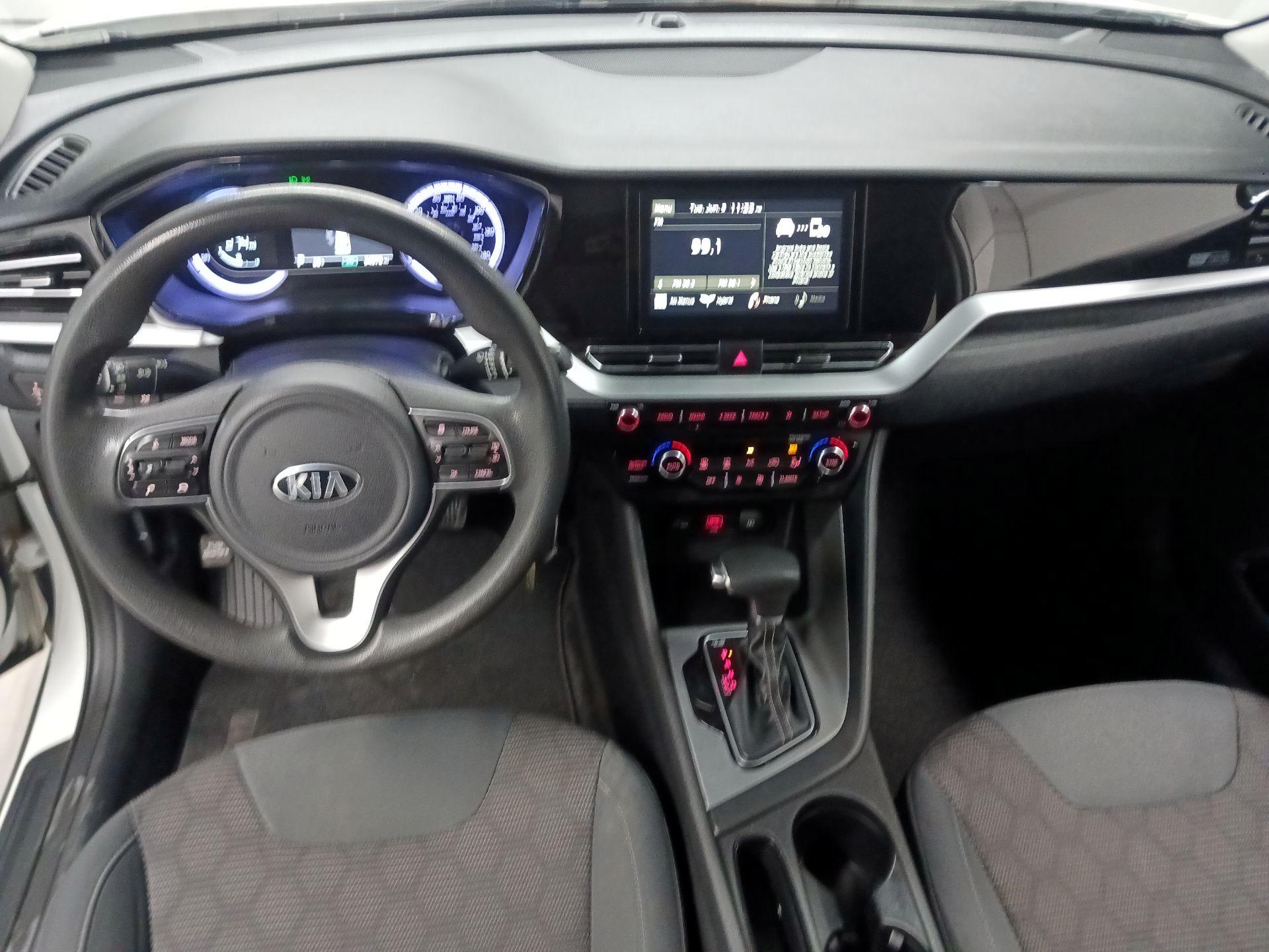 Thumbnail: 2020 Kia Niro - 9