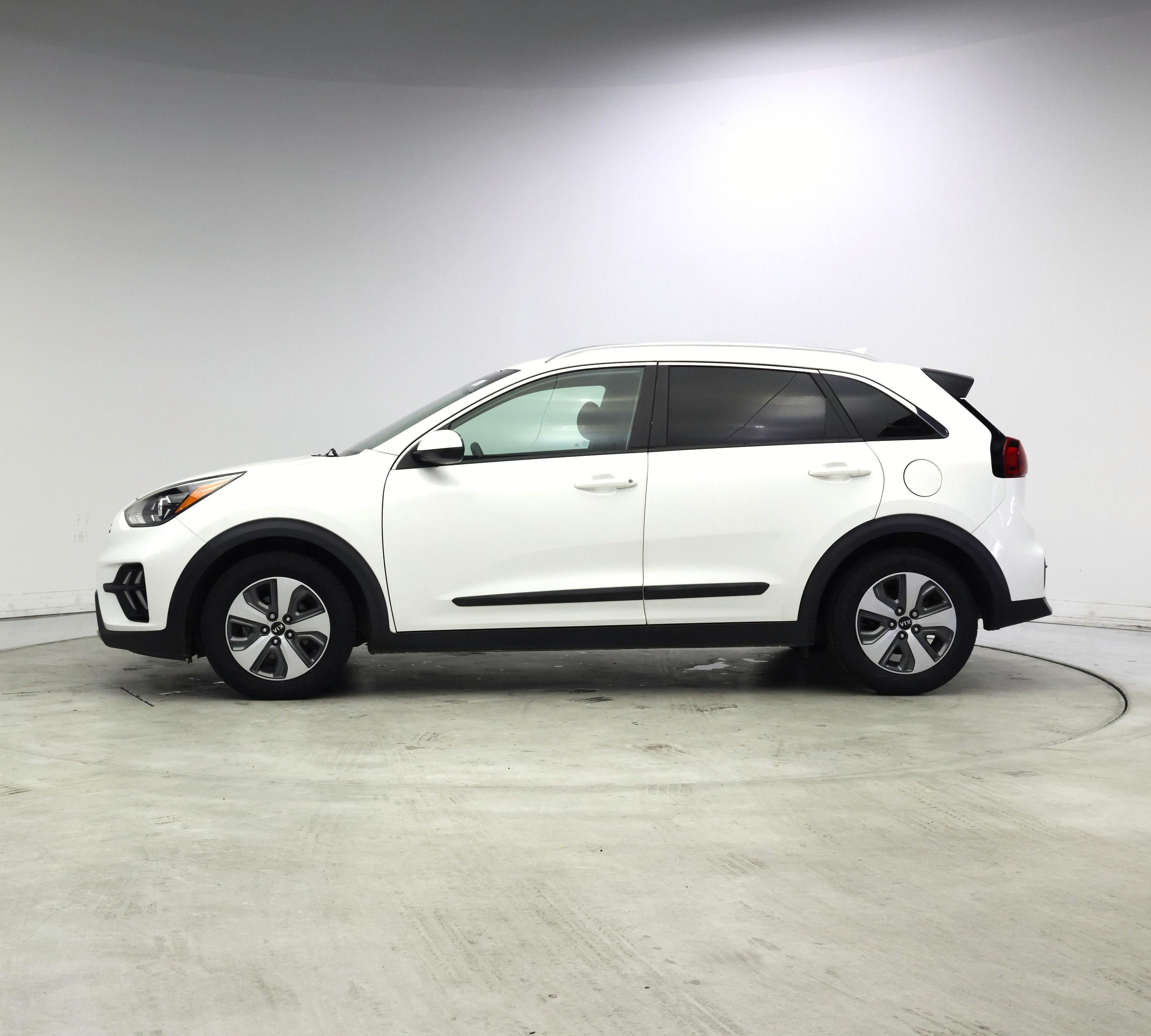 Thumbnail: 2020 Kia Niro - 3