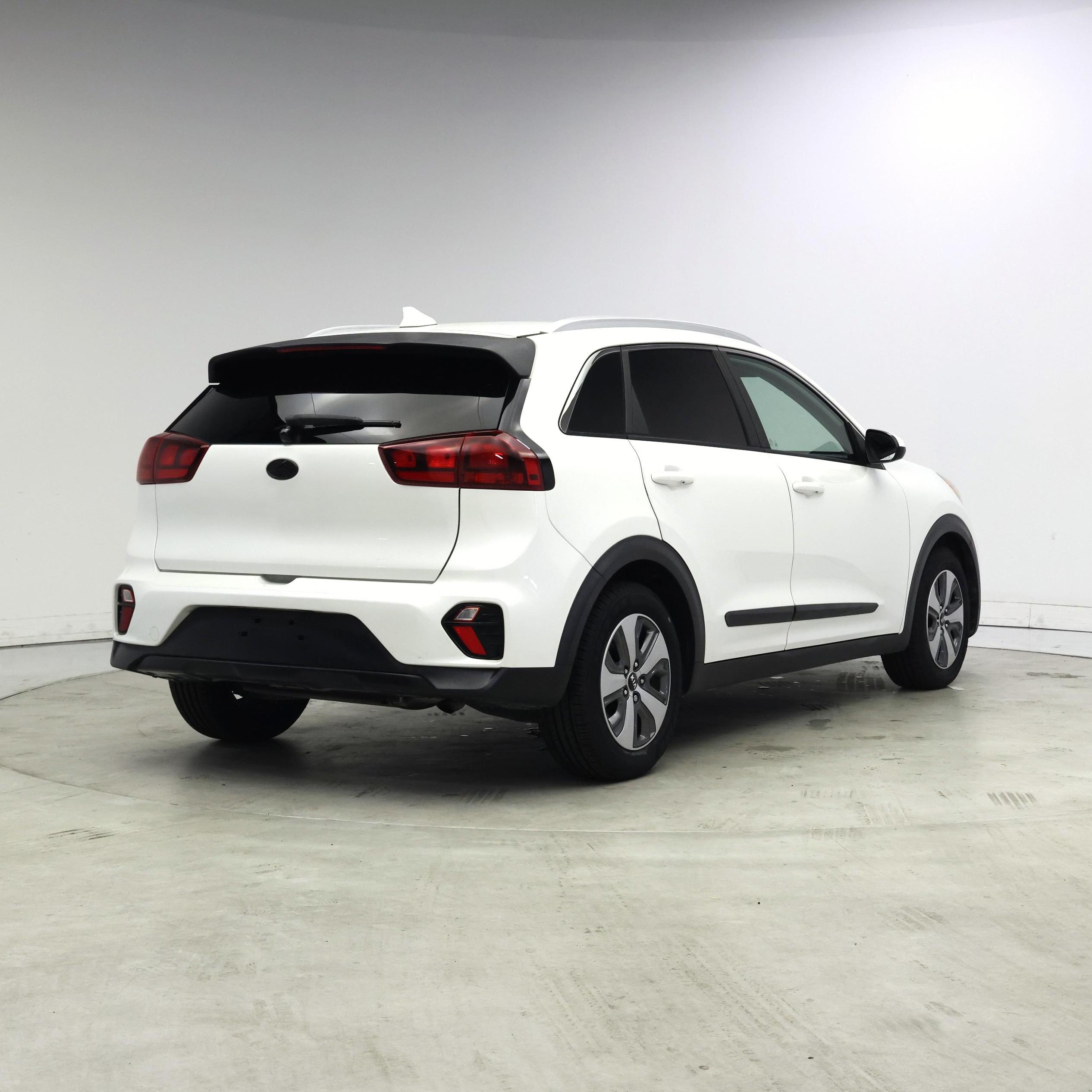 Thumbnail: 2020 Kia Niro - 8