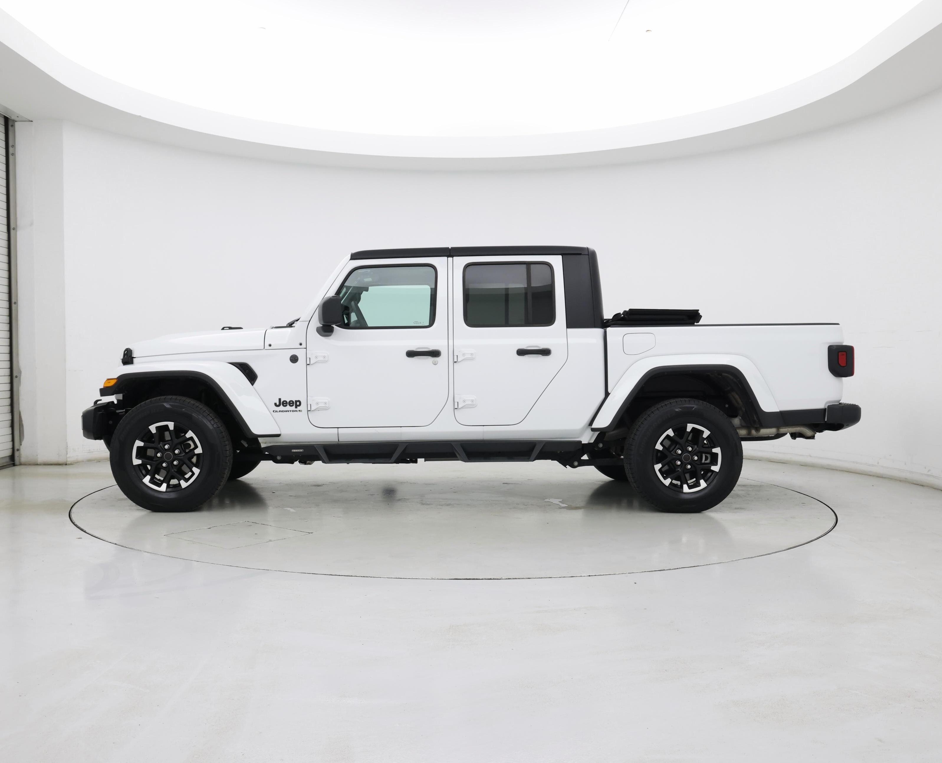 Thumbnail: 2024 Jeep Gladiator - 3