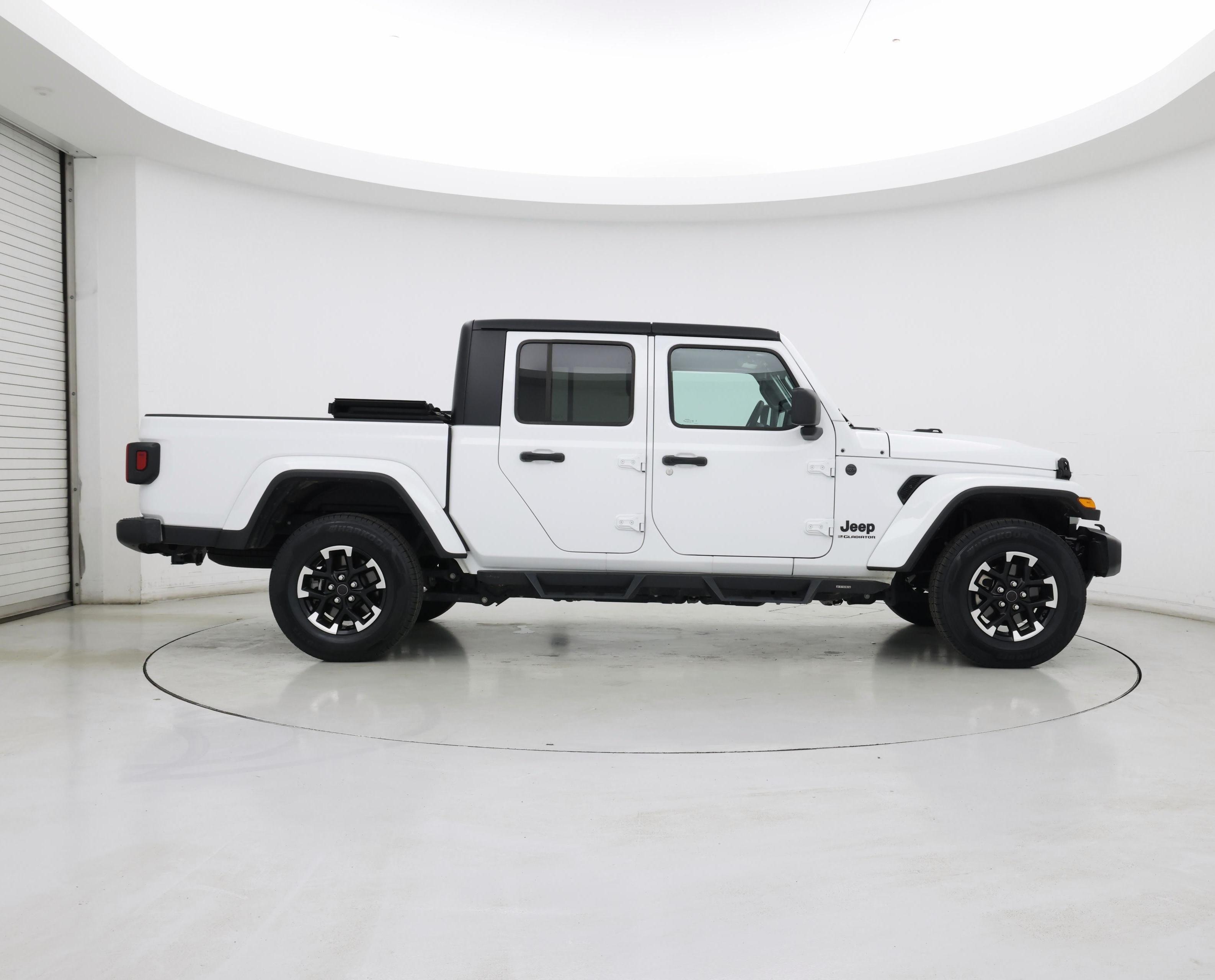 Thumbnail: 2024 Jeep Gladiator - 7